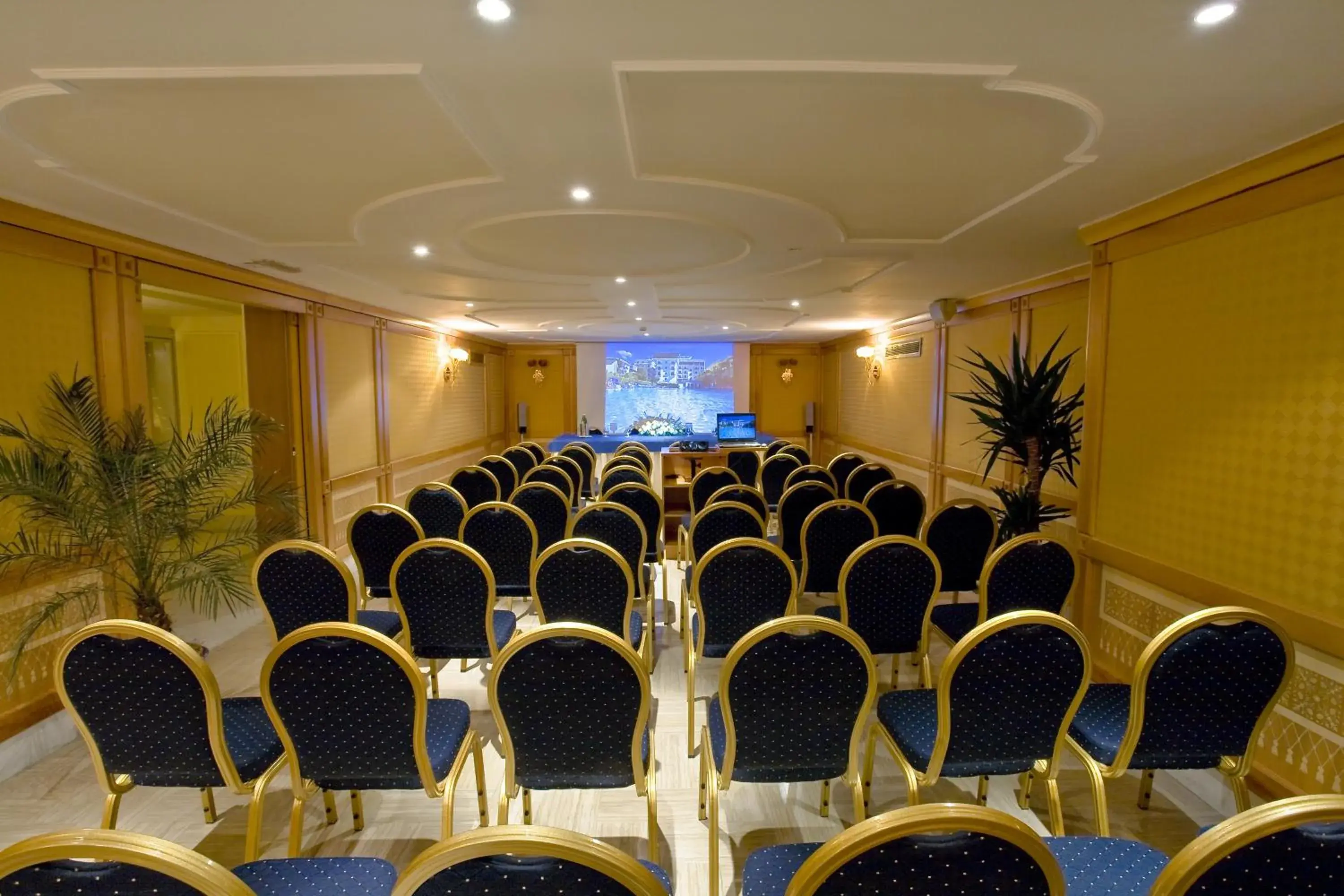 Meeting/conference room in Grand Hotel Flora