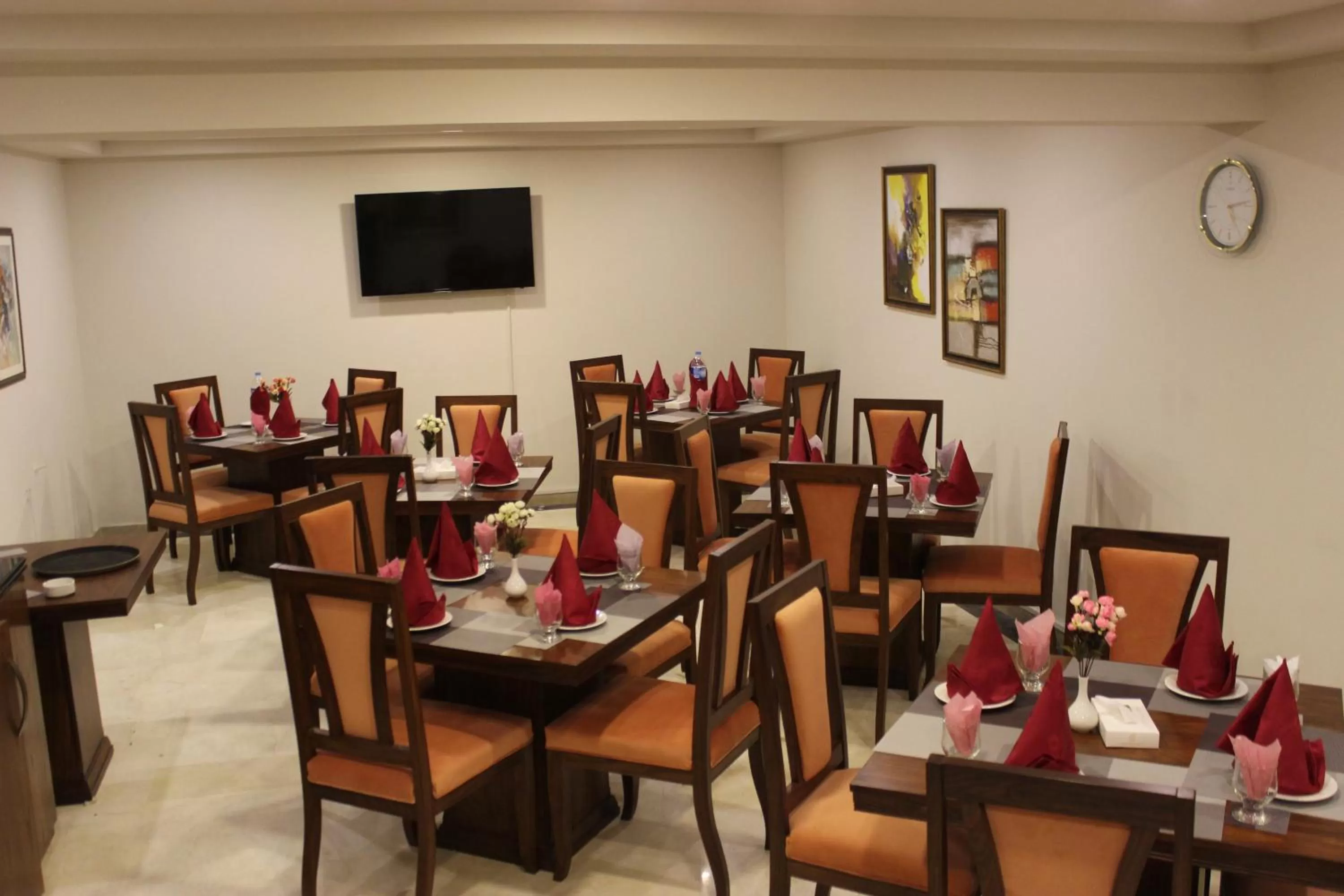 Restaurant/places to eat in S Chalet Islamabad