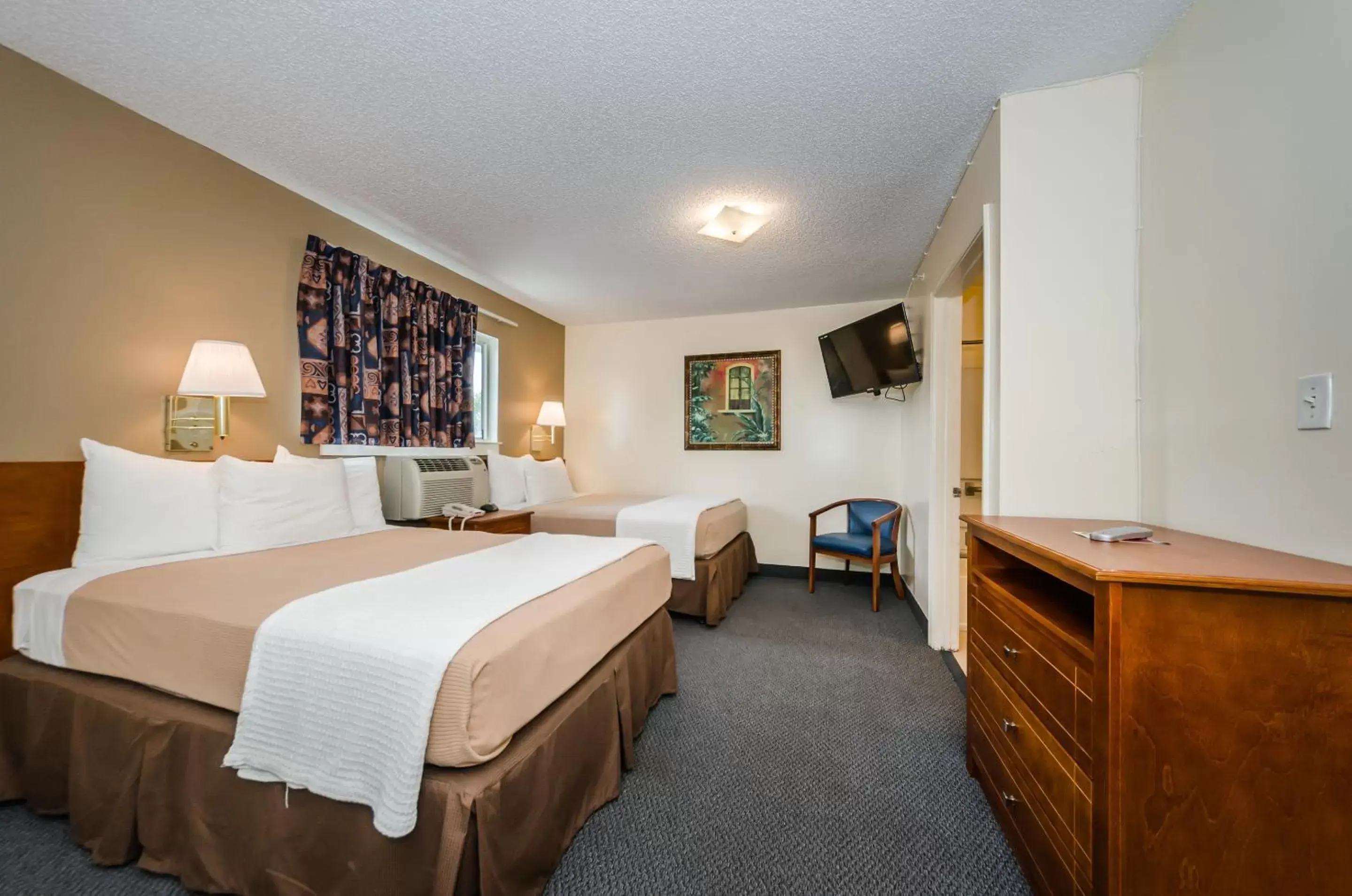 Bedroom, Bed in Tampa Bay Extended Stay Hotel