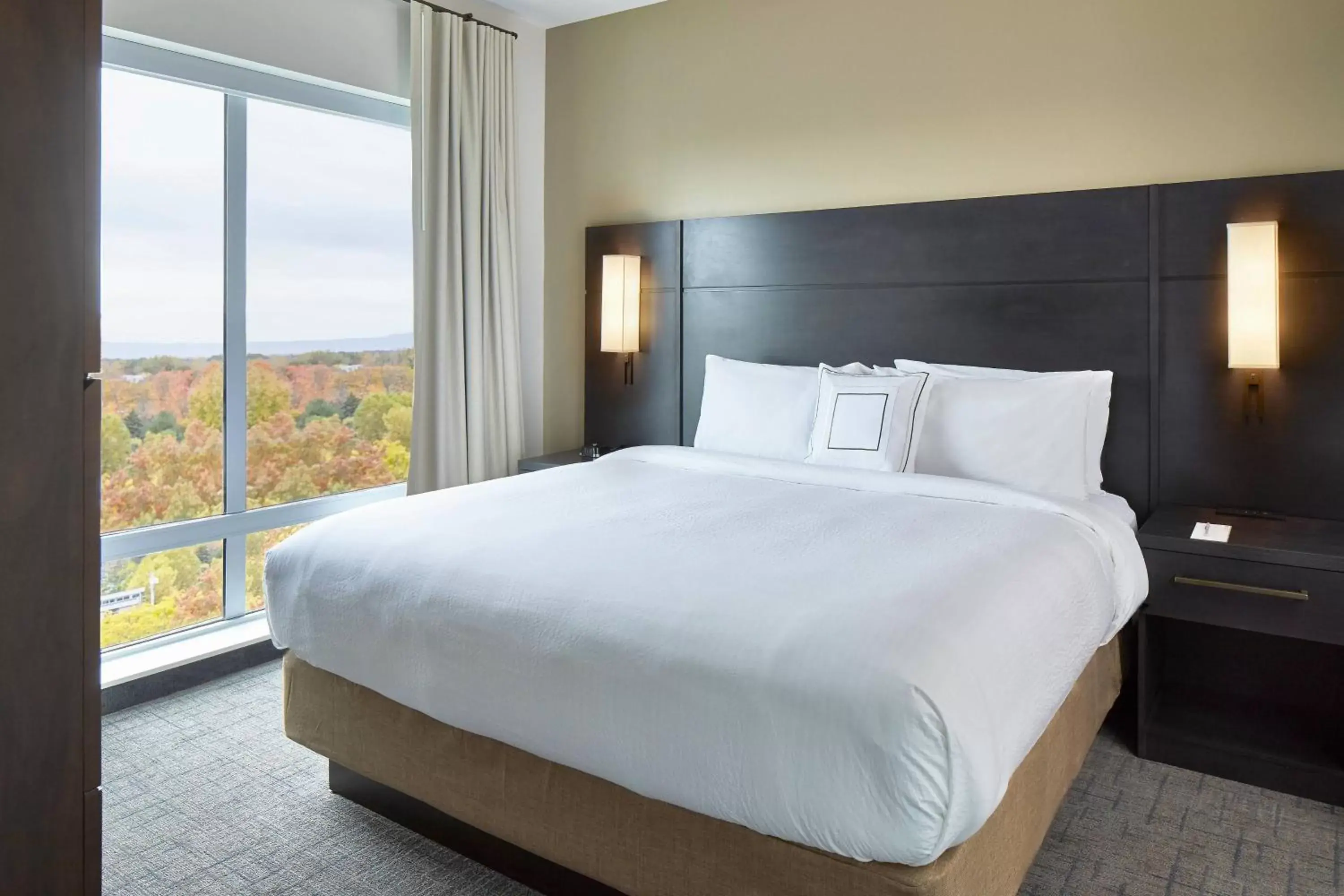 Bedroom, Bed in Residence Inn by Marriott Albany Airport
