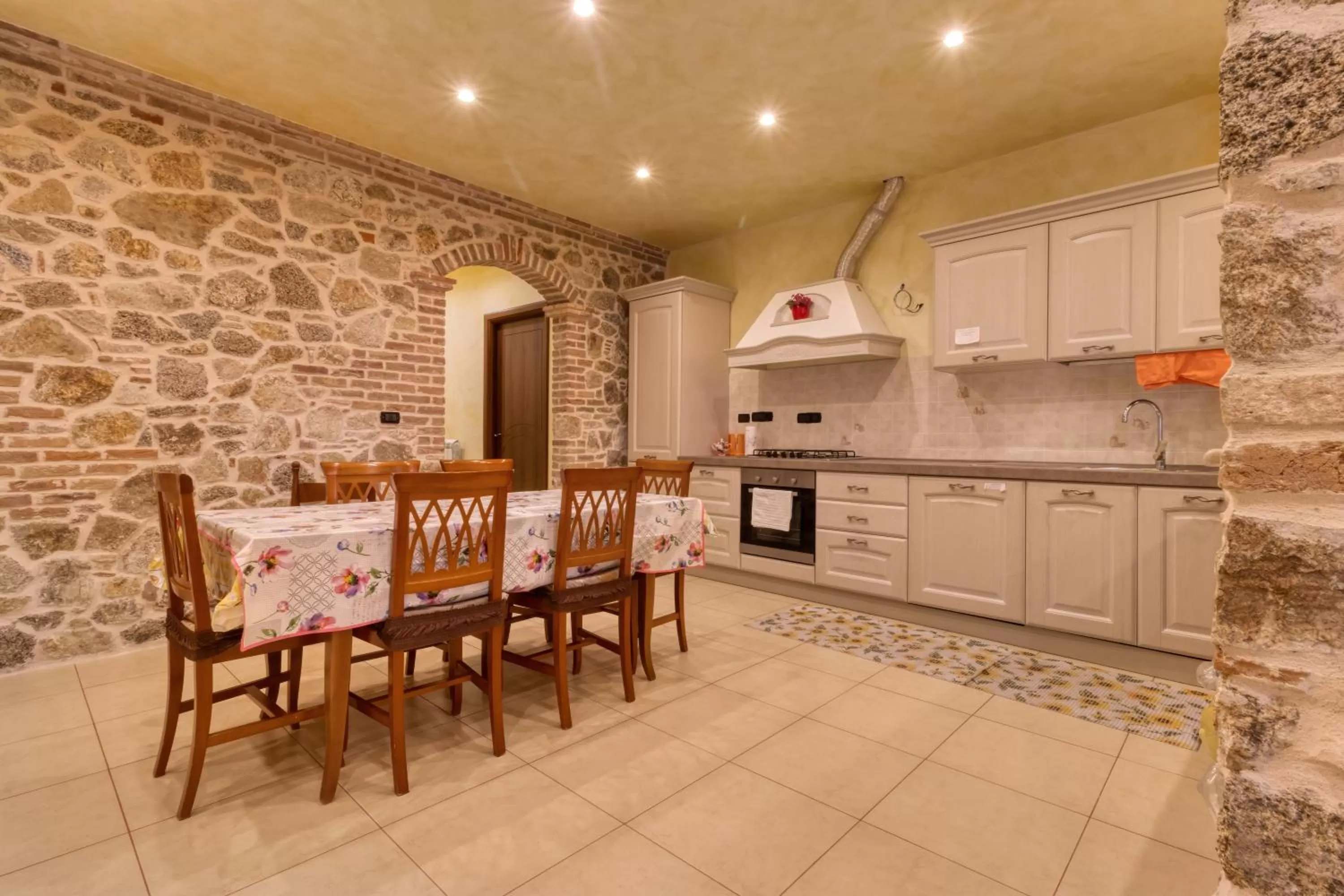 Communal lounge/ TV room in B&B il Baglio