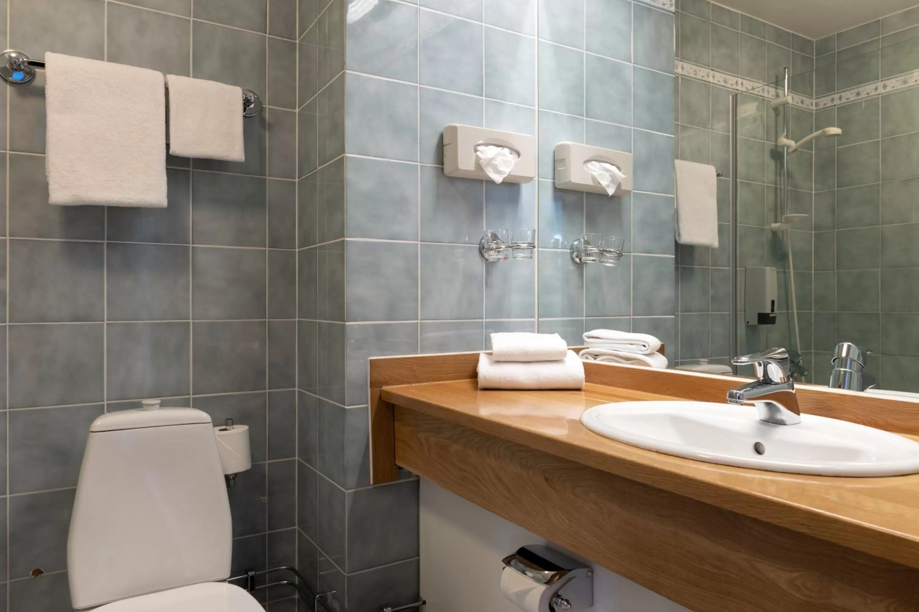 Bathroom in Elite City Hotel, Örebro