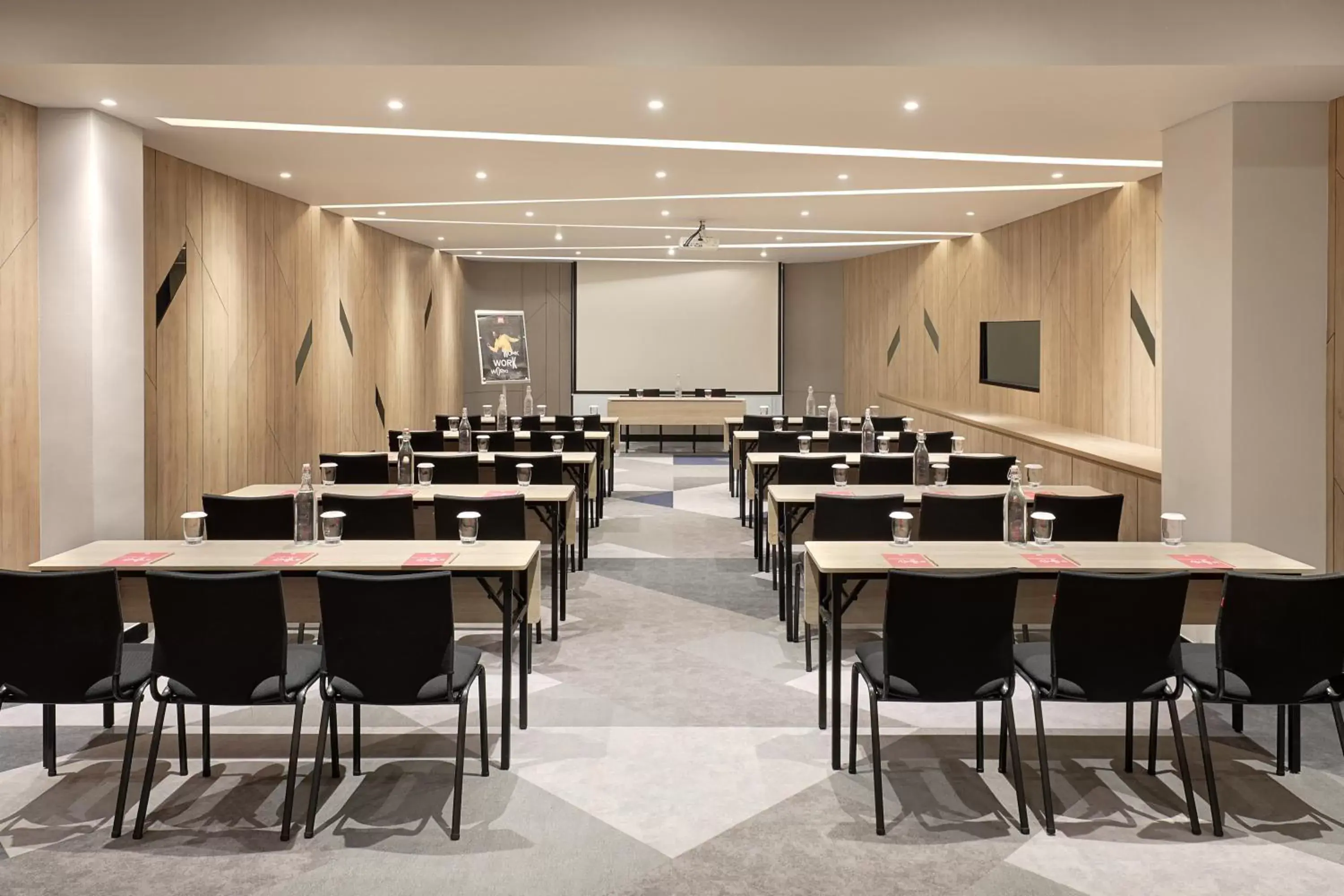 Meeting/conference room in Ibis Samarinda