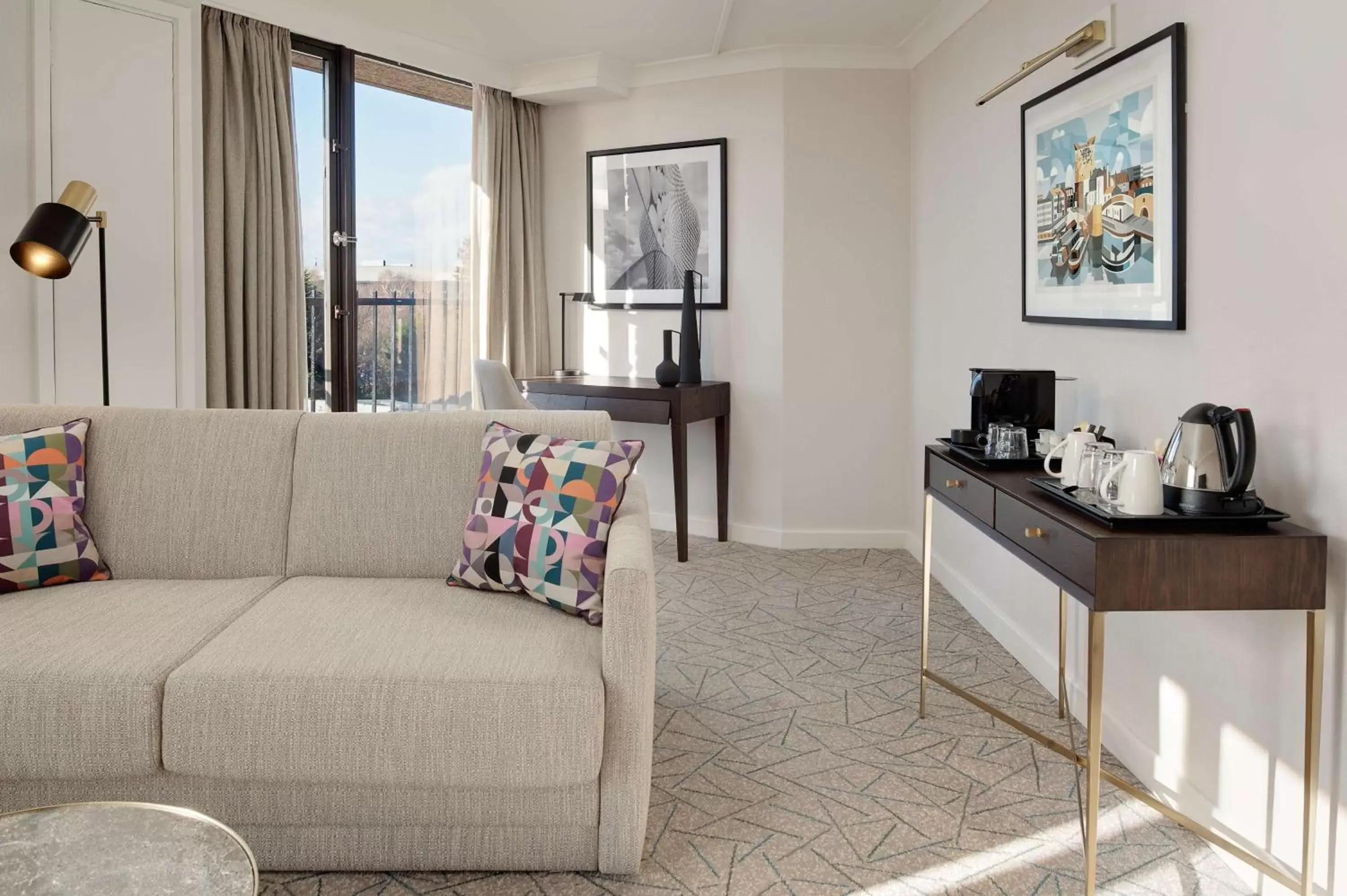 Living room in Hilton Birmingham Metropole Hotel Living room in Hilton Birmingham Metropole Hotel