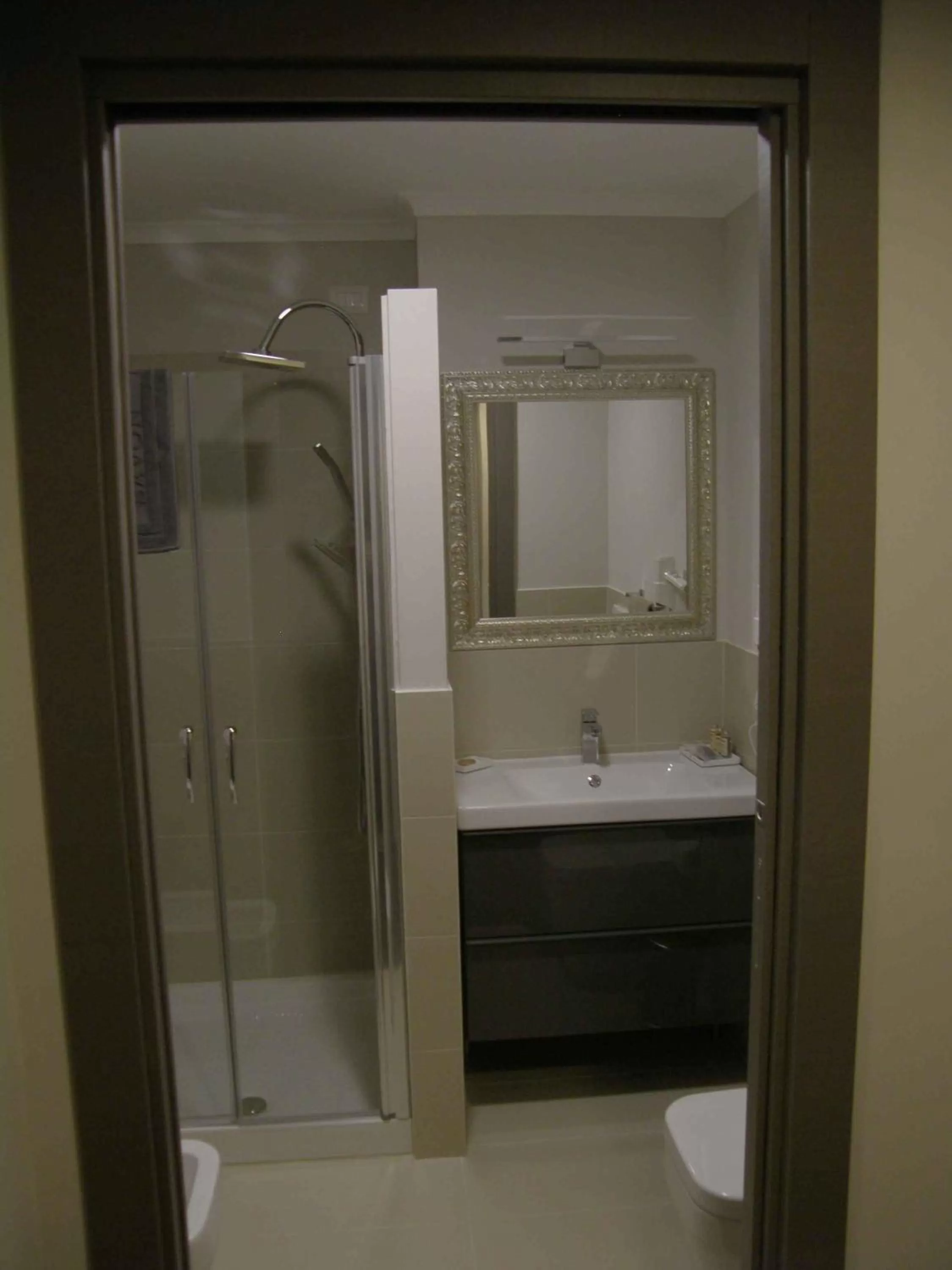 Bathroom in Zuretti 61