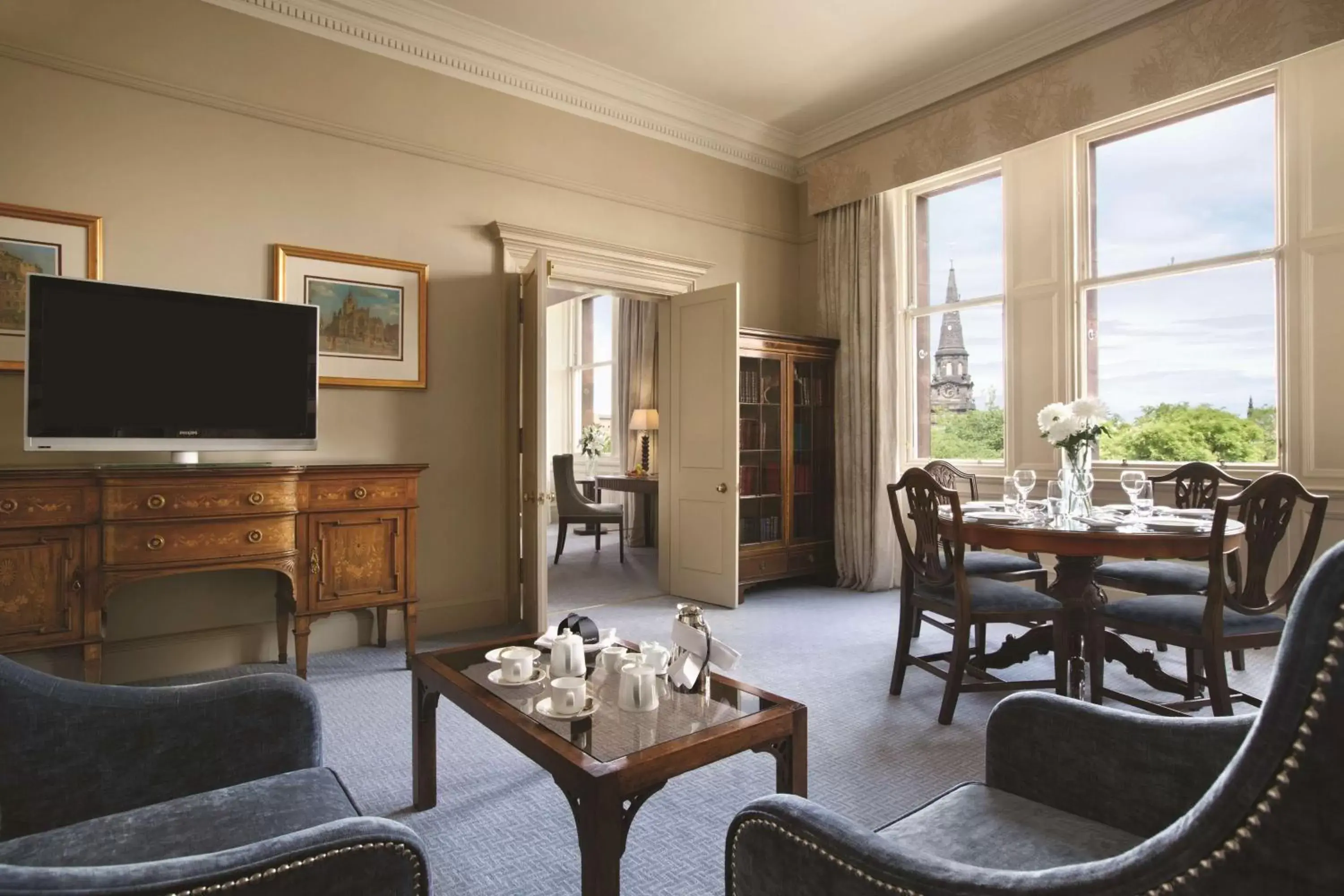 Living room, Seating Area in Waldorf Astoria Edinburgh - The Caledonian