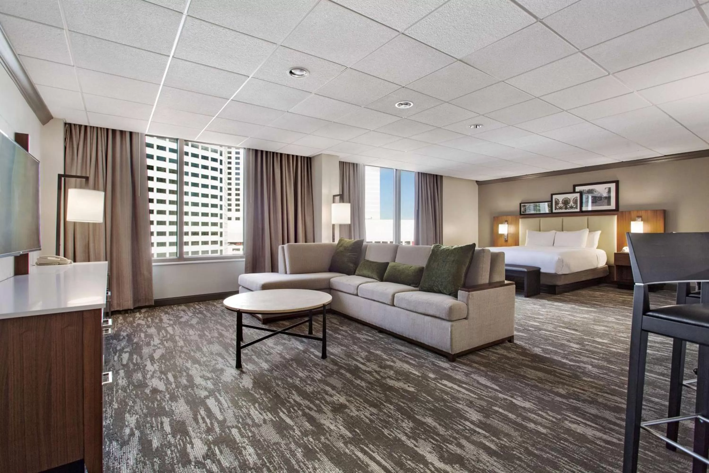 Large Junior King Suite with Pool View in DoubleTree by Hilton New Orleans