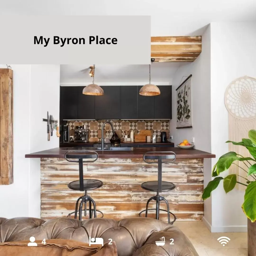 kitchen, Lounge/Bar in Byron Pacific Apartments - On Clarkes Beach