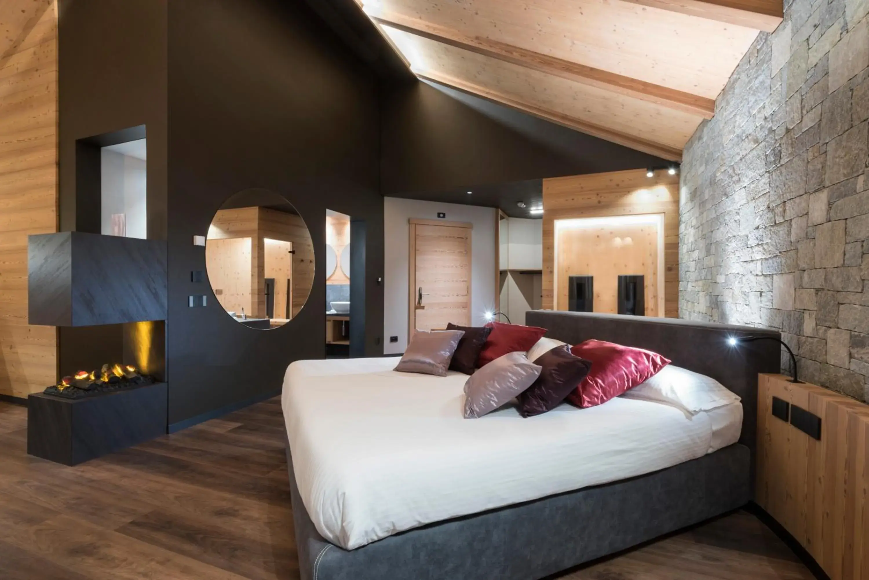 Bed in Hotel Lac Salin Spa & Mountain Resort