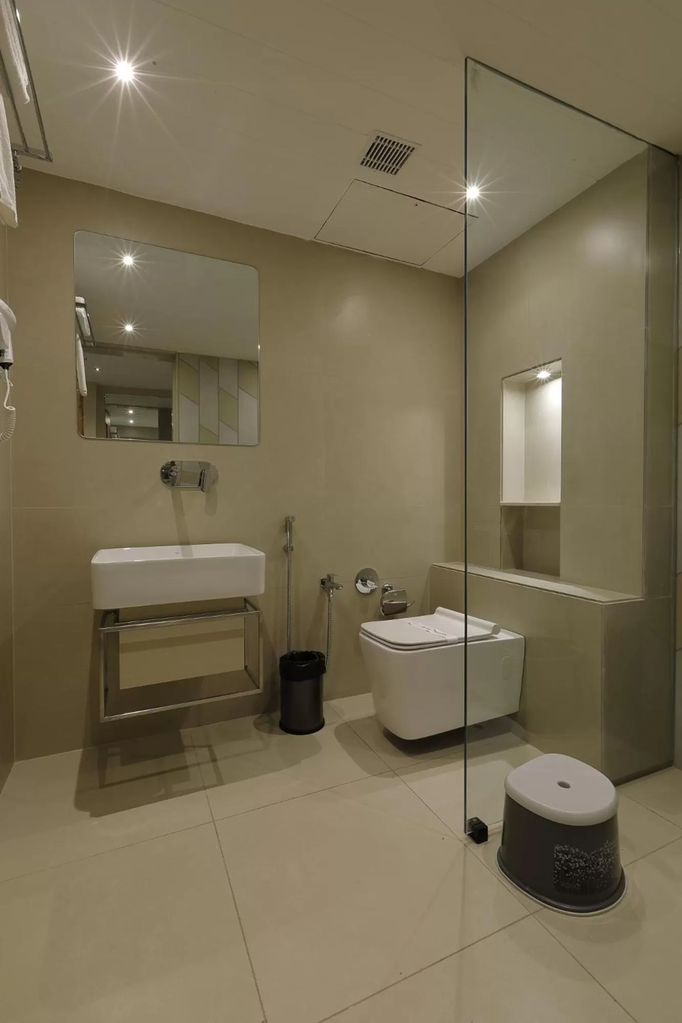 Bathroom in Artilla Inn