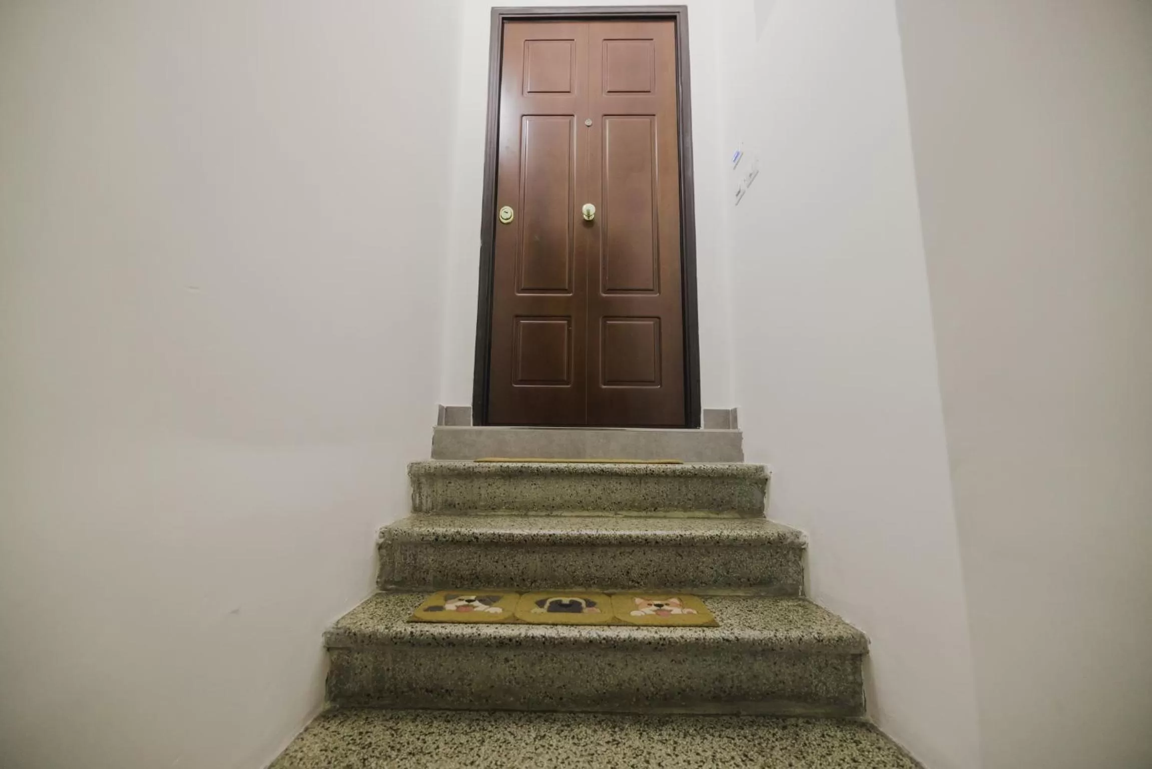 Property building in Brettia Guest Rooms