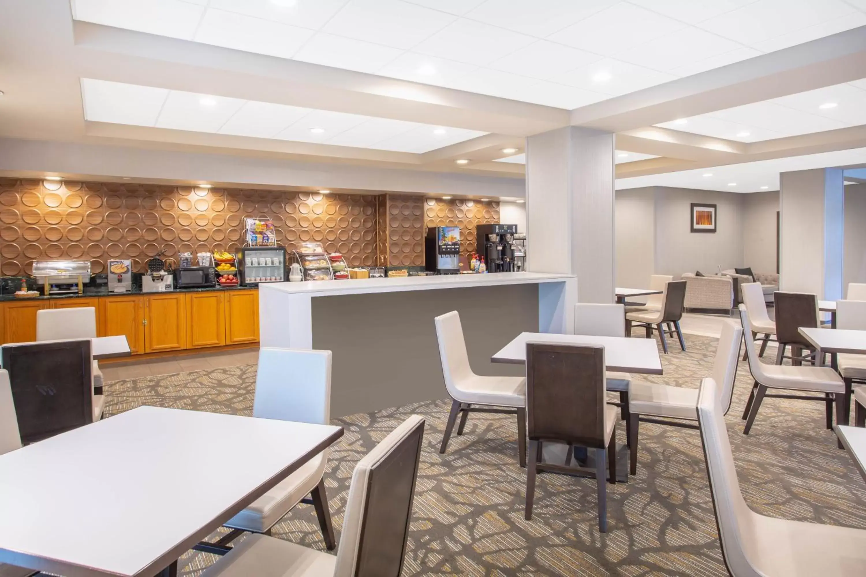 Continental breakfast, Restaurant/Places to Eat in Wingate by Wyndham Mechanicsburg