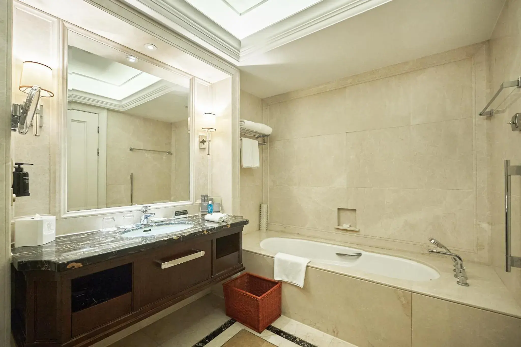 Bathroom in Grand Hotel Haikou (soon to be Fairmont Haikou)