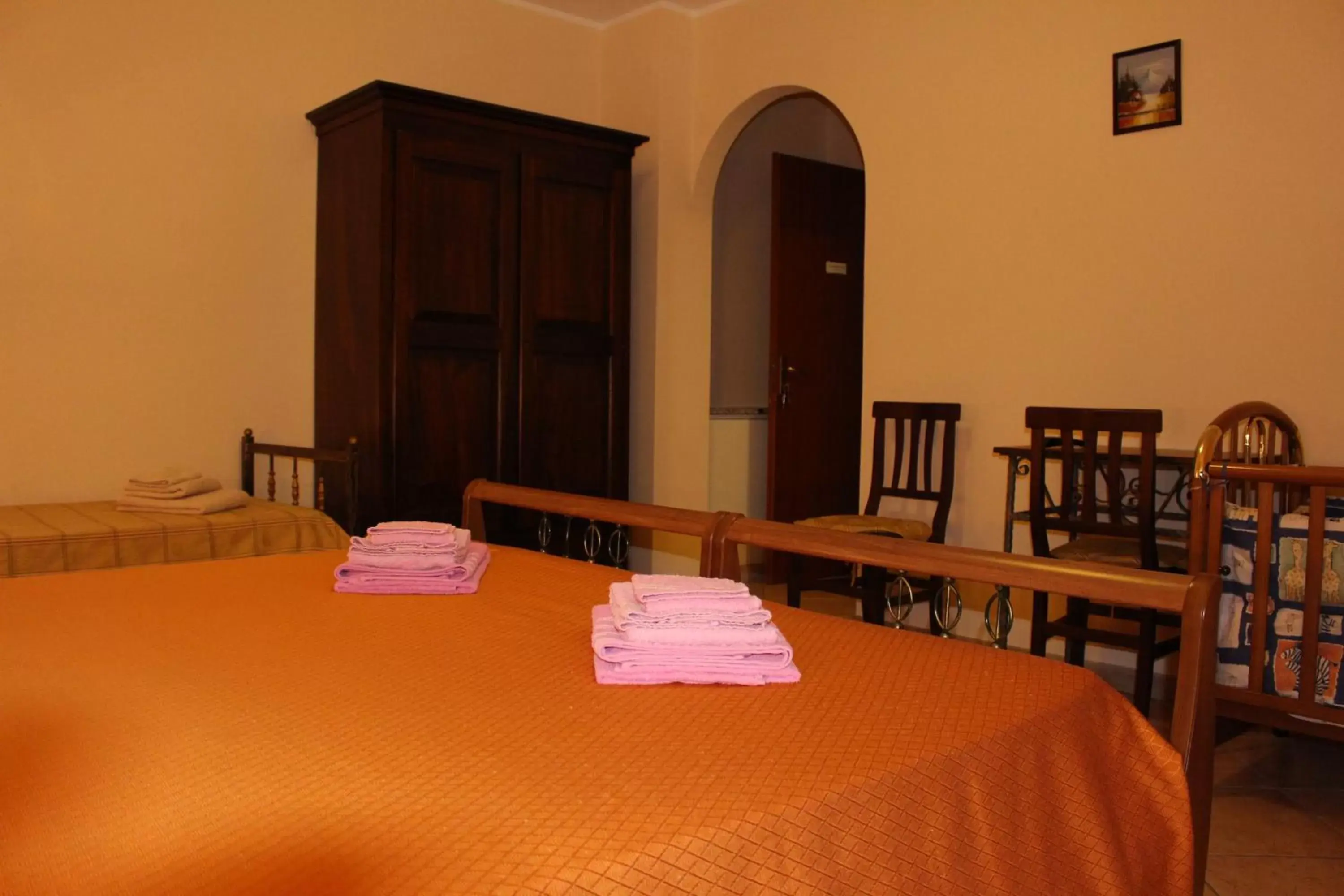 Quadruple Room with Balcony in B&B Esperança Quadruple Room with Balcony in B&B Esperança