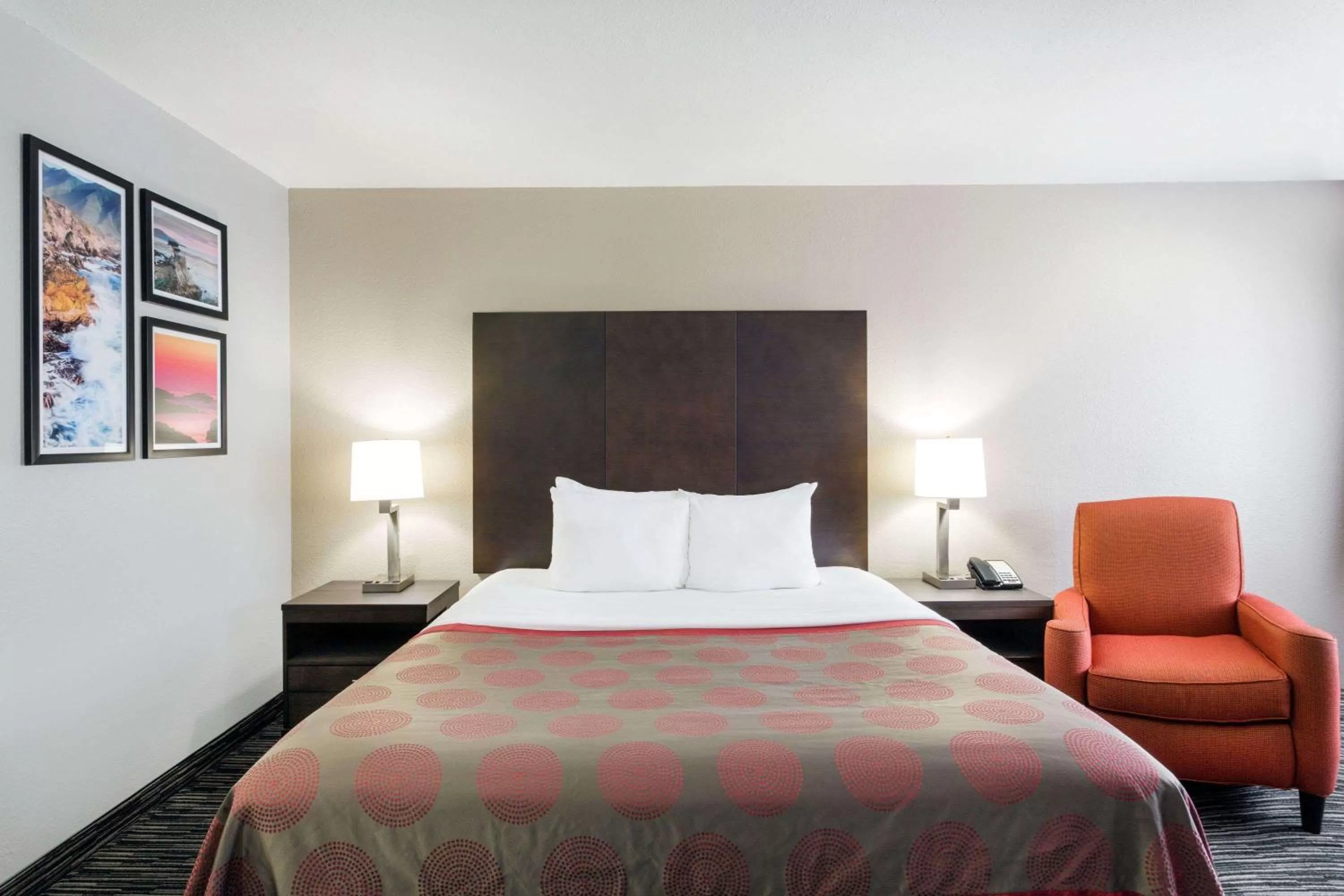 Photo of the whole room, Bed in Ramada by Wyndham Monterey