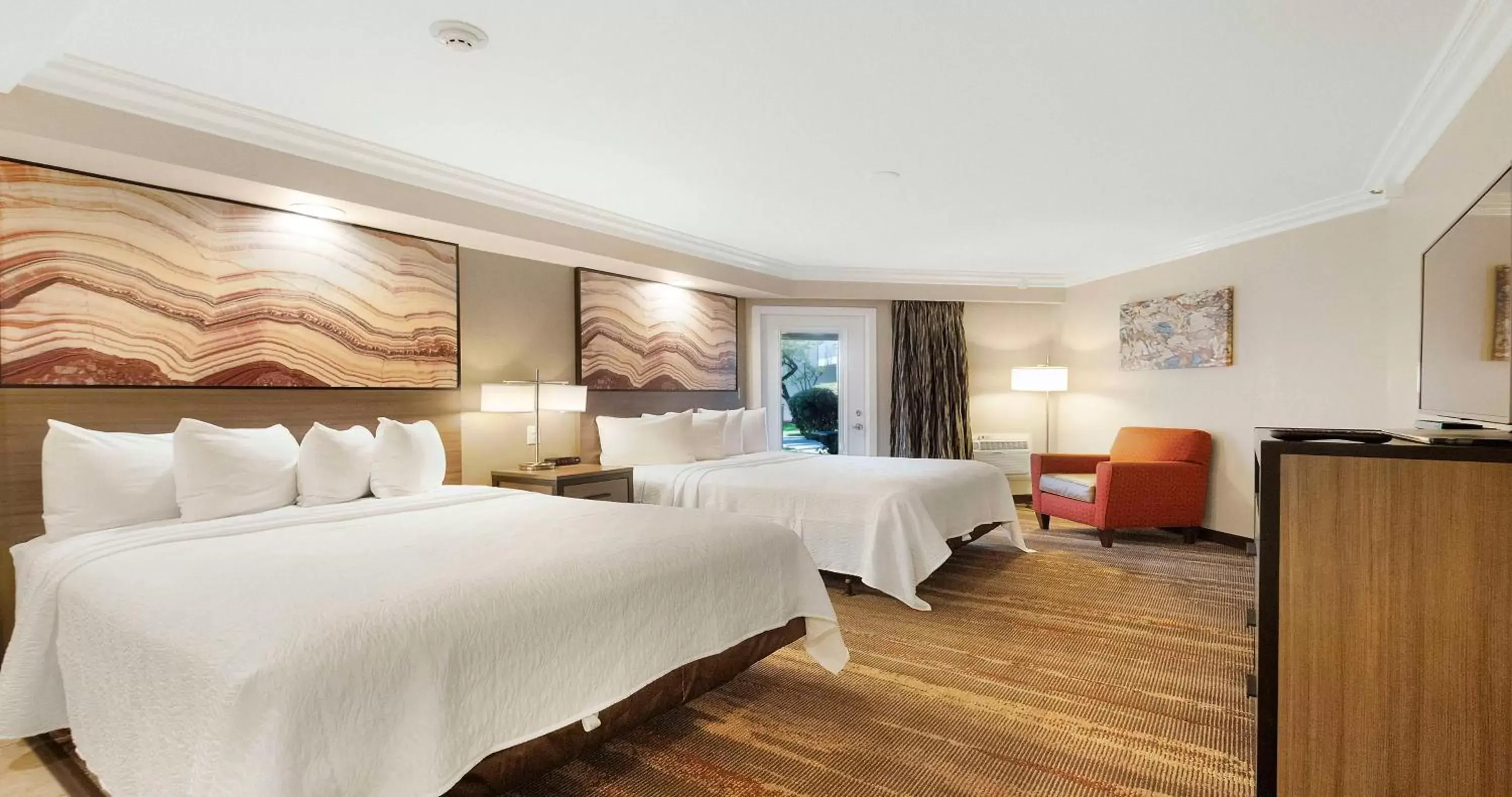 Bedroom, Bed in Best Western Plus Wine Country Inn & Suites