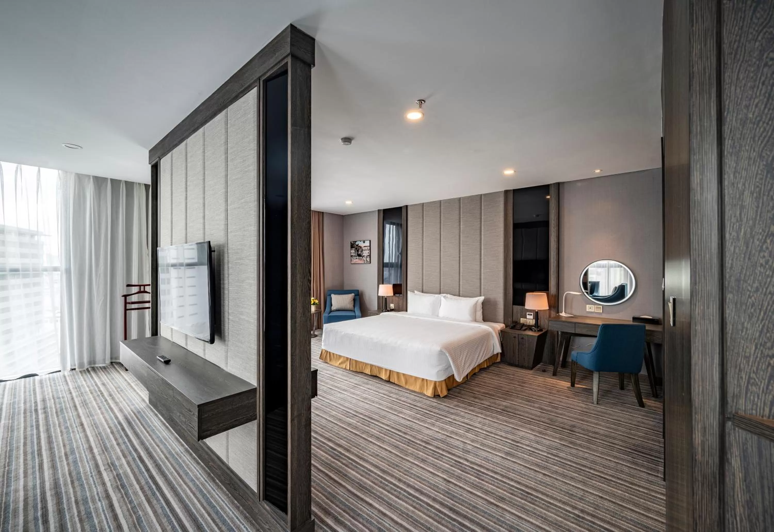 Bedroom, Bed in Muong Thanh Luxury Saigon Hotel