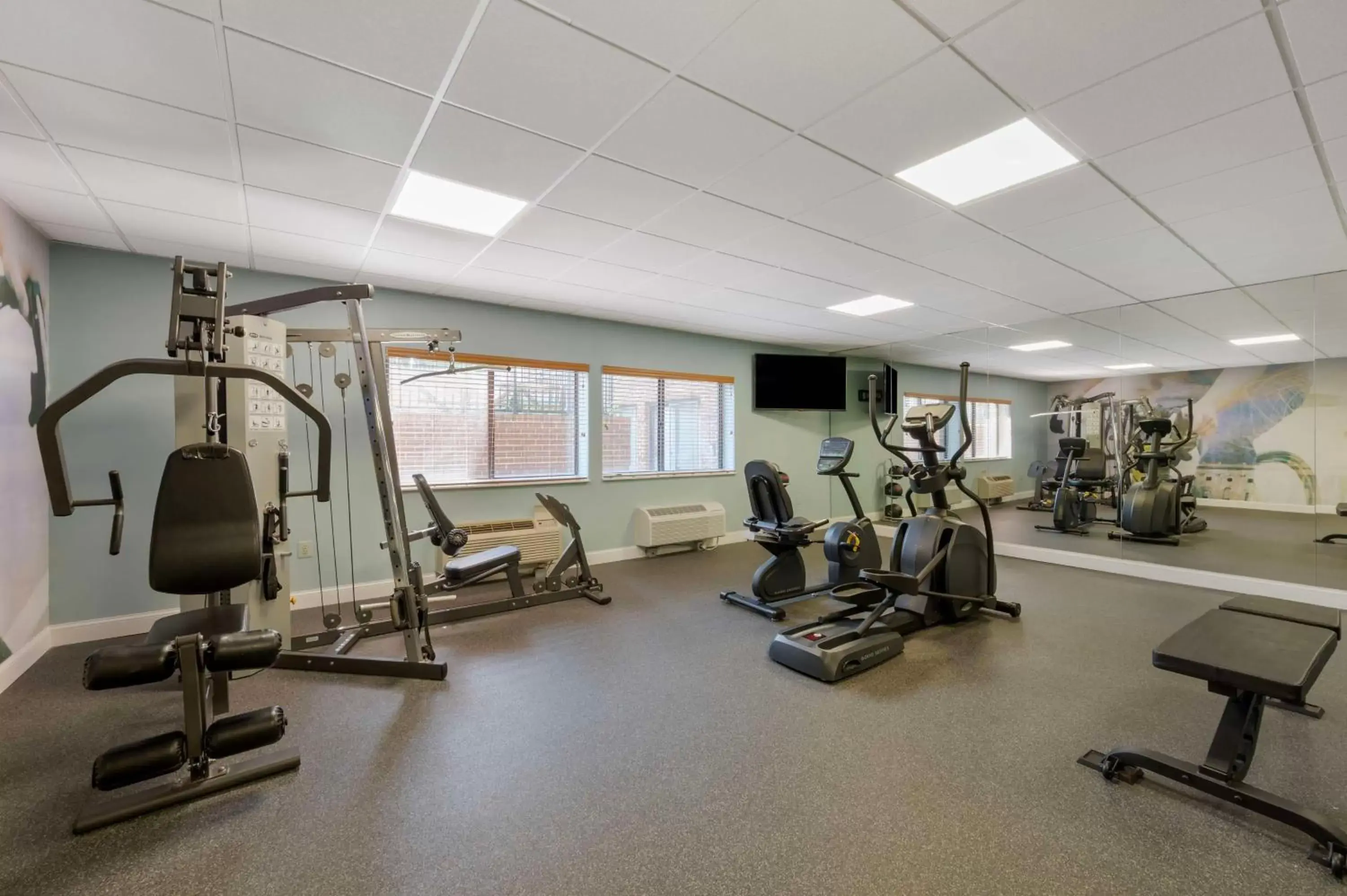 Fitness centre/facilities in Best Western Plus Alexandria Fort Belvoir Fitness centre/facilities in Best Western Plus Alexandria Fort Belvoir