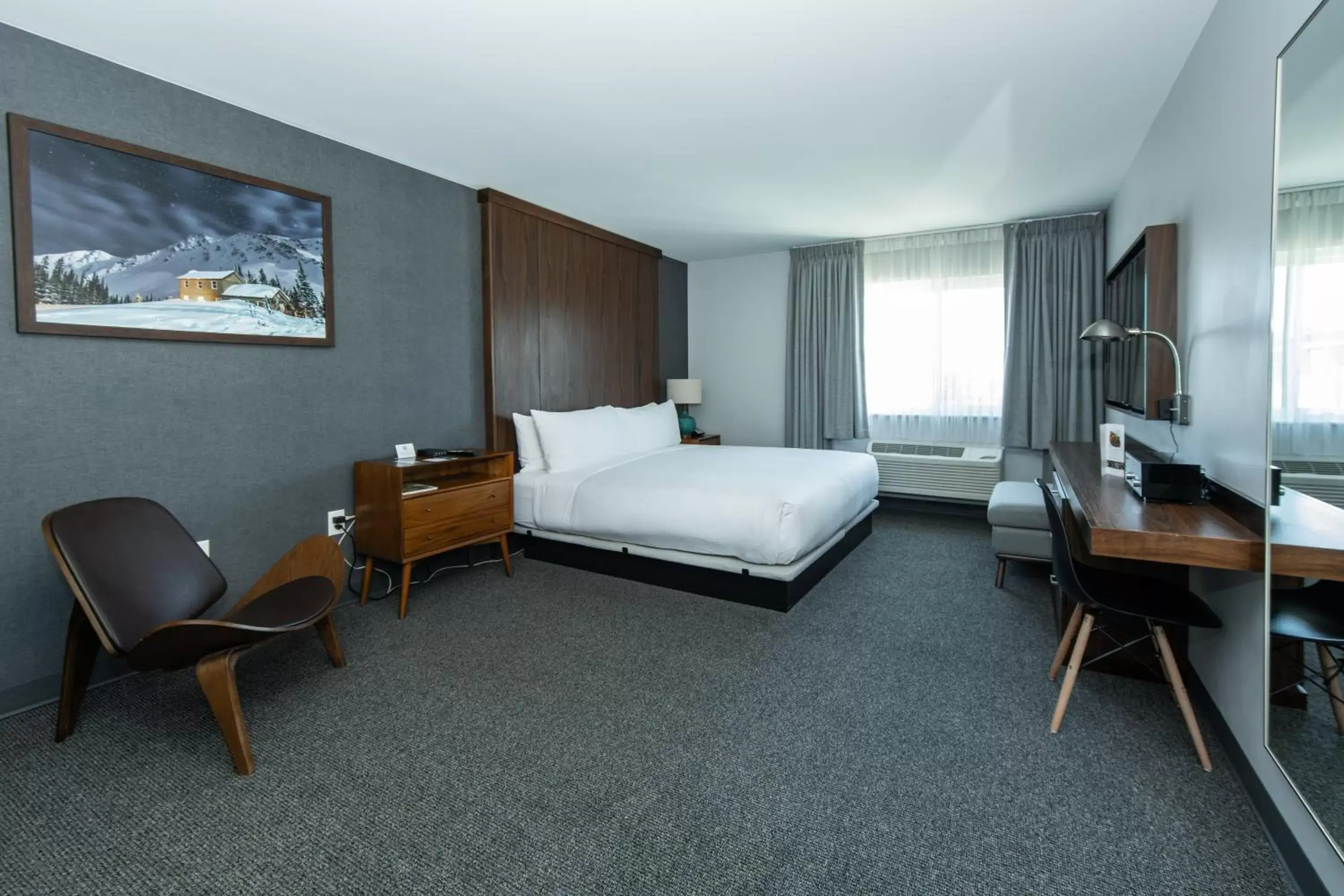 Photo of the whole room, Bed in Park City Peaks Photo of the whole room, Bed in Park City Peaks