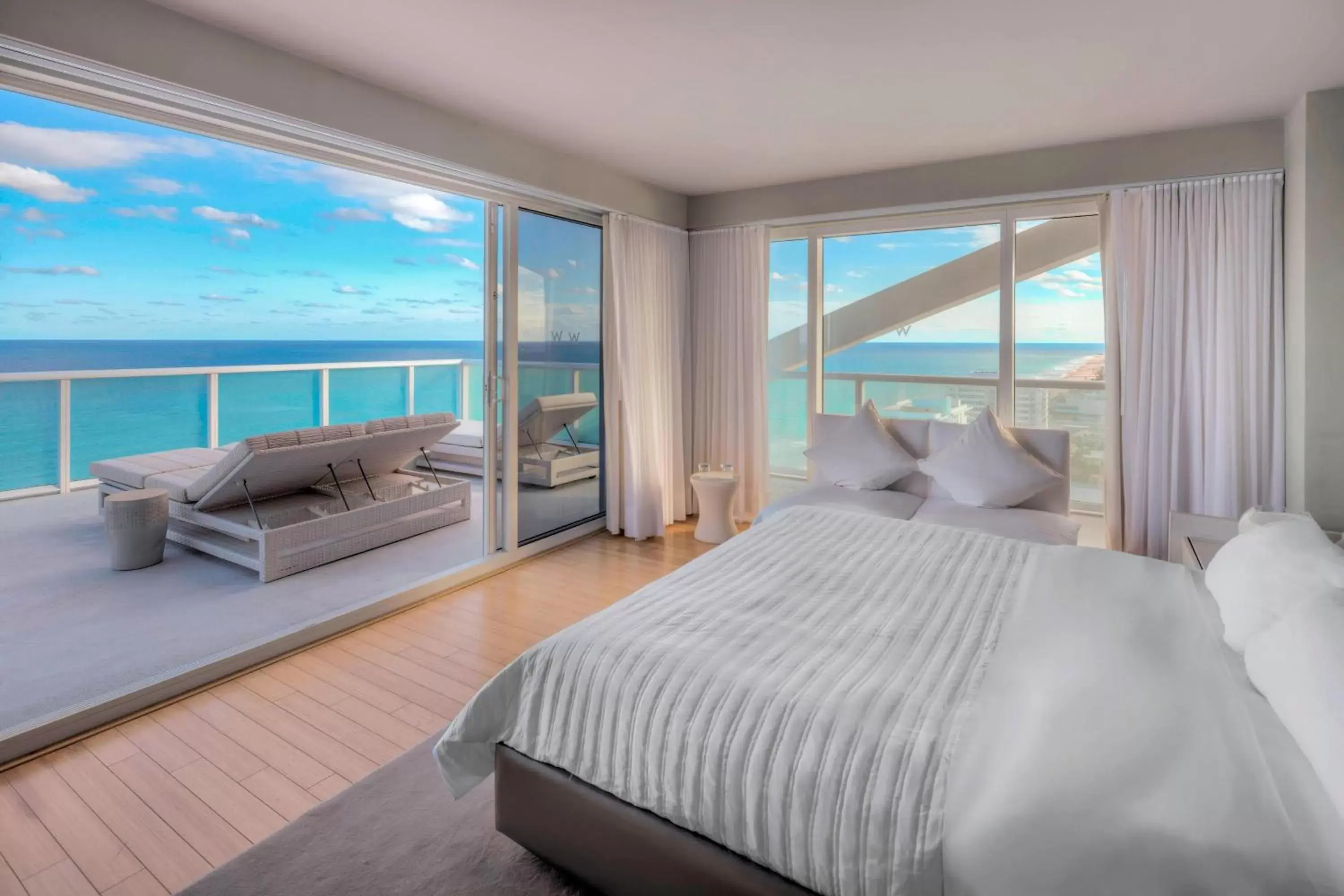 Bedroom, Sea View in W Fort Lauderdale