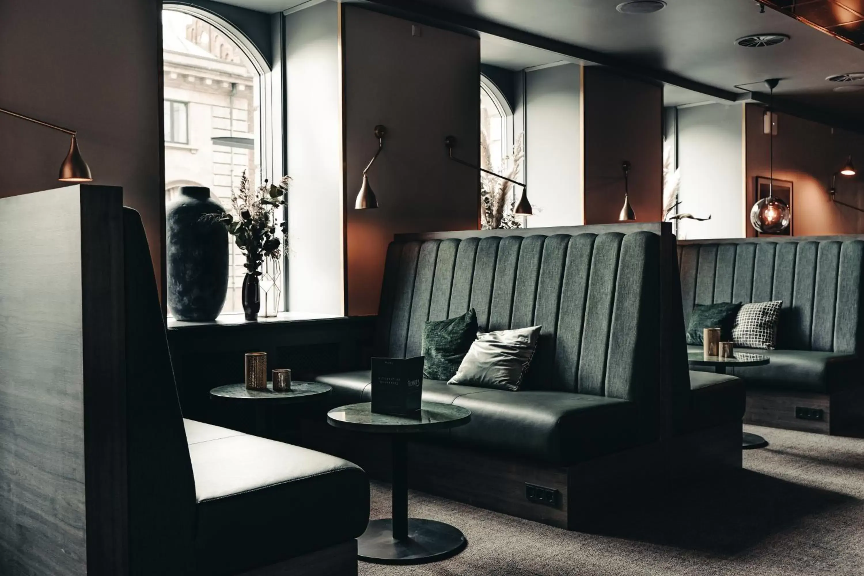 Lounge or bar, Seating Area in Hotel Royal