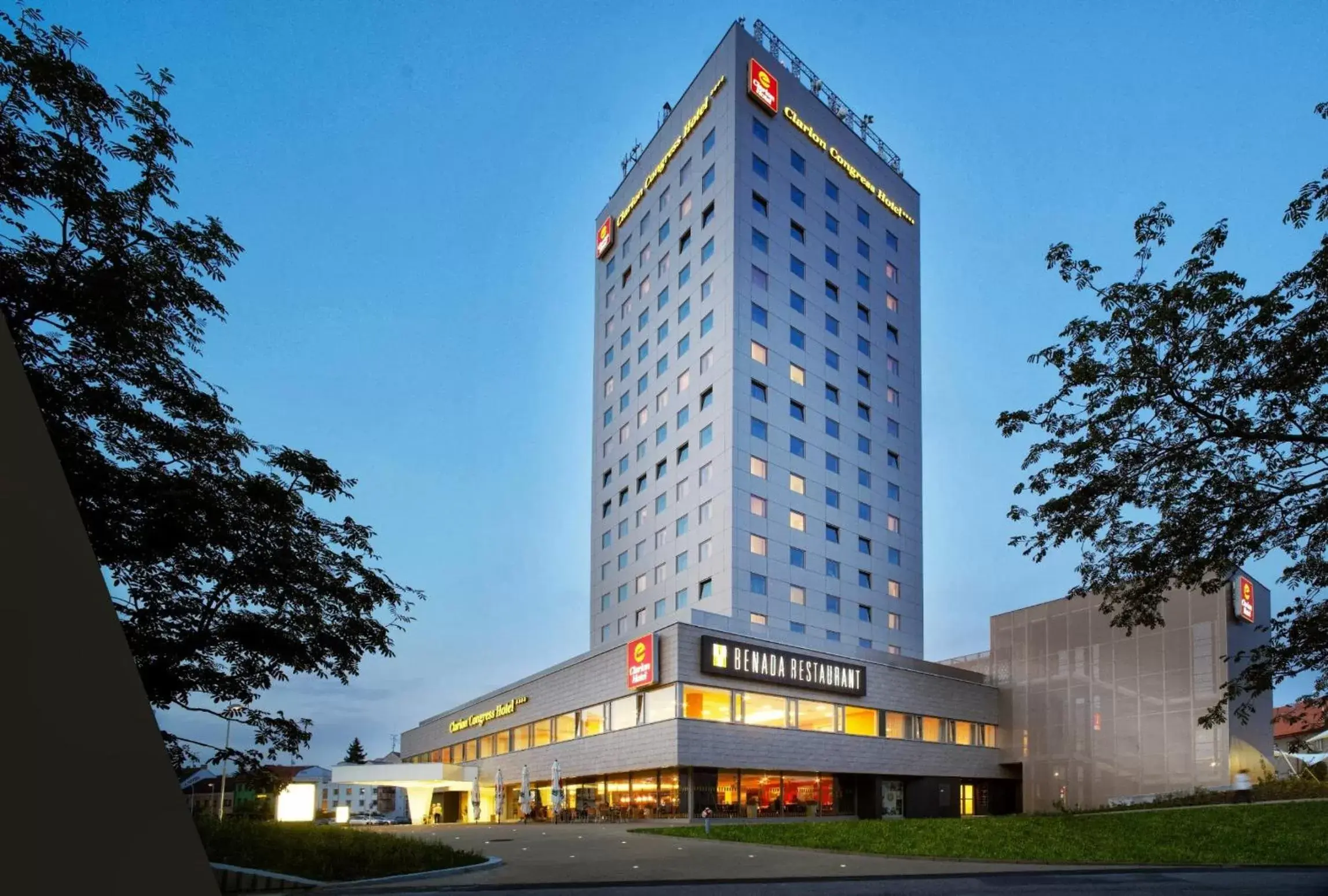 Facade/entrance, Property Building in Clarion Congress Hotel České Budějovice