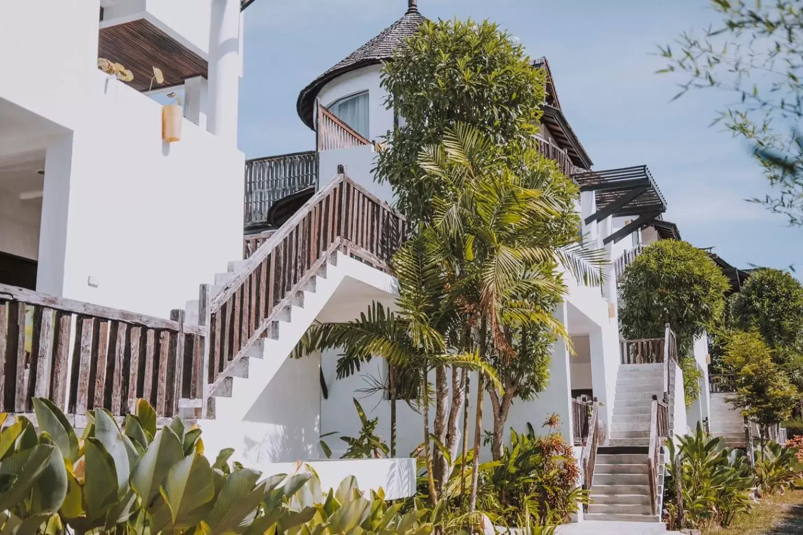 Property building in AANA Resort & Villas Koh Chang Property building in AANA Resort & Villas Koh Chang