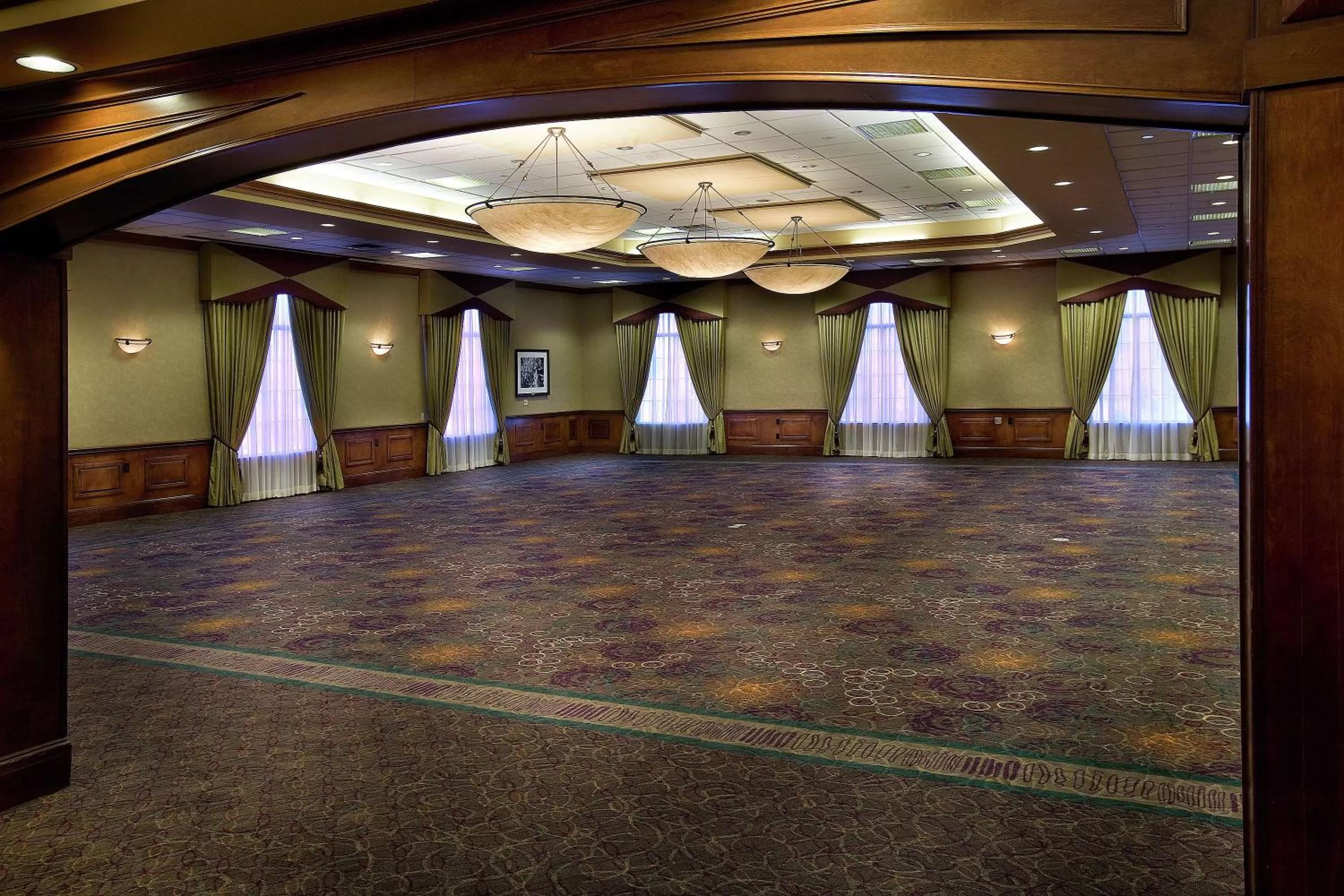Meeting/conference room in Embassy Suites by Hilton Kansas City International Airport
