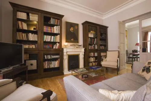 Library in Posada Real Casa de Tepa