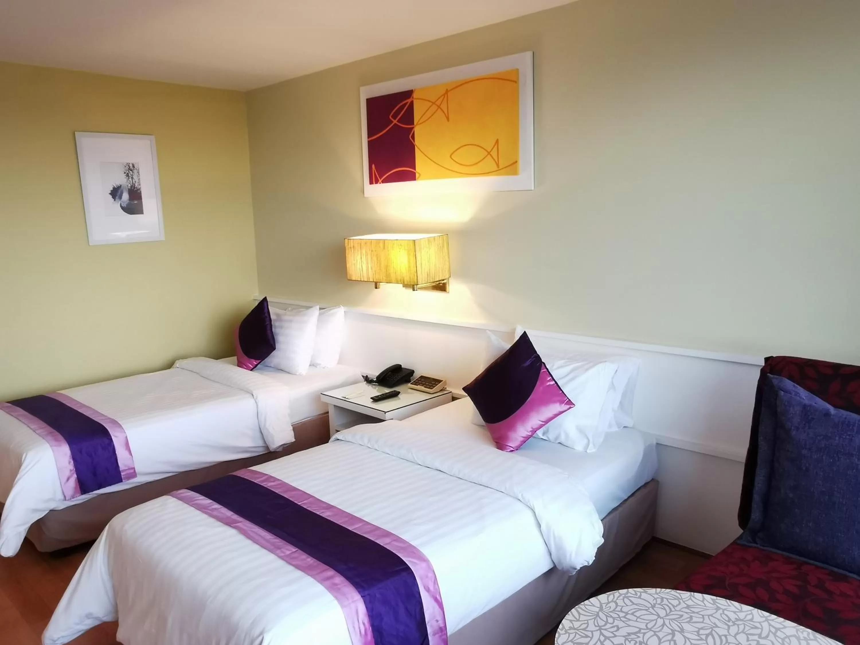 Bed in Tongtara Riverview Hotel