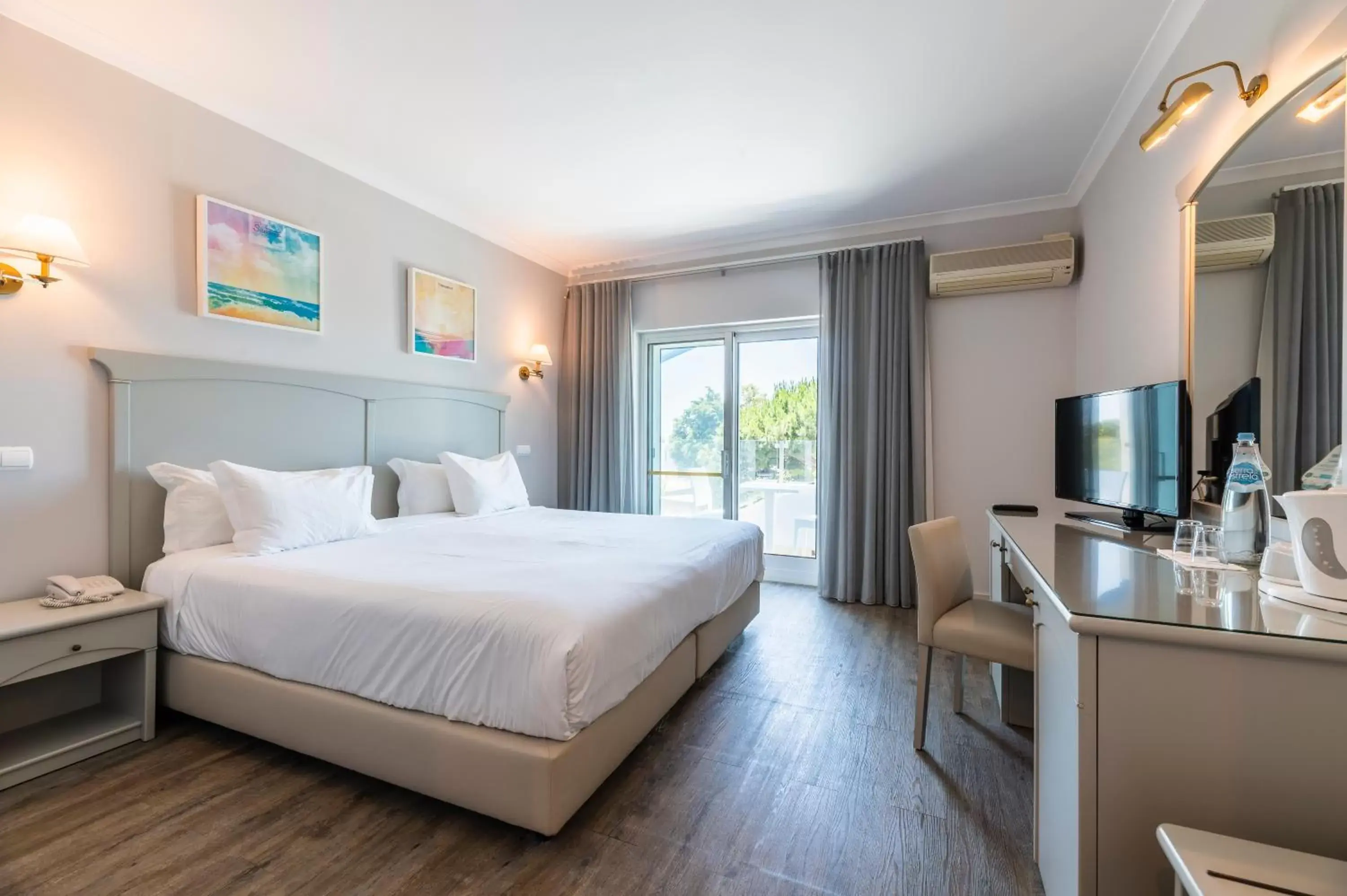 Classic Double or Twin Room with Balcony in Velamar Boutique Hotel