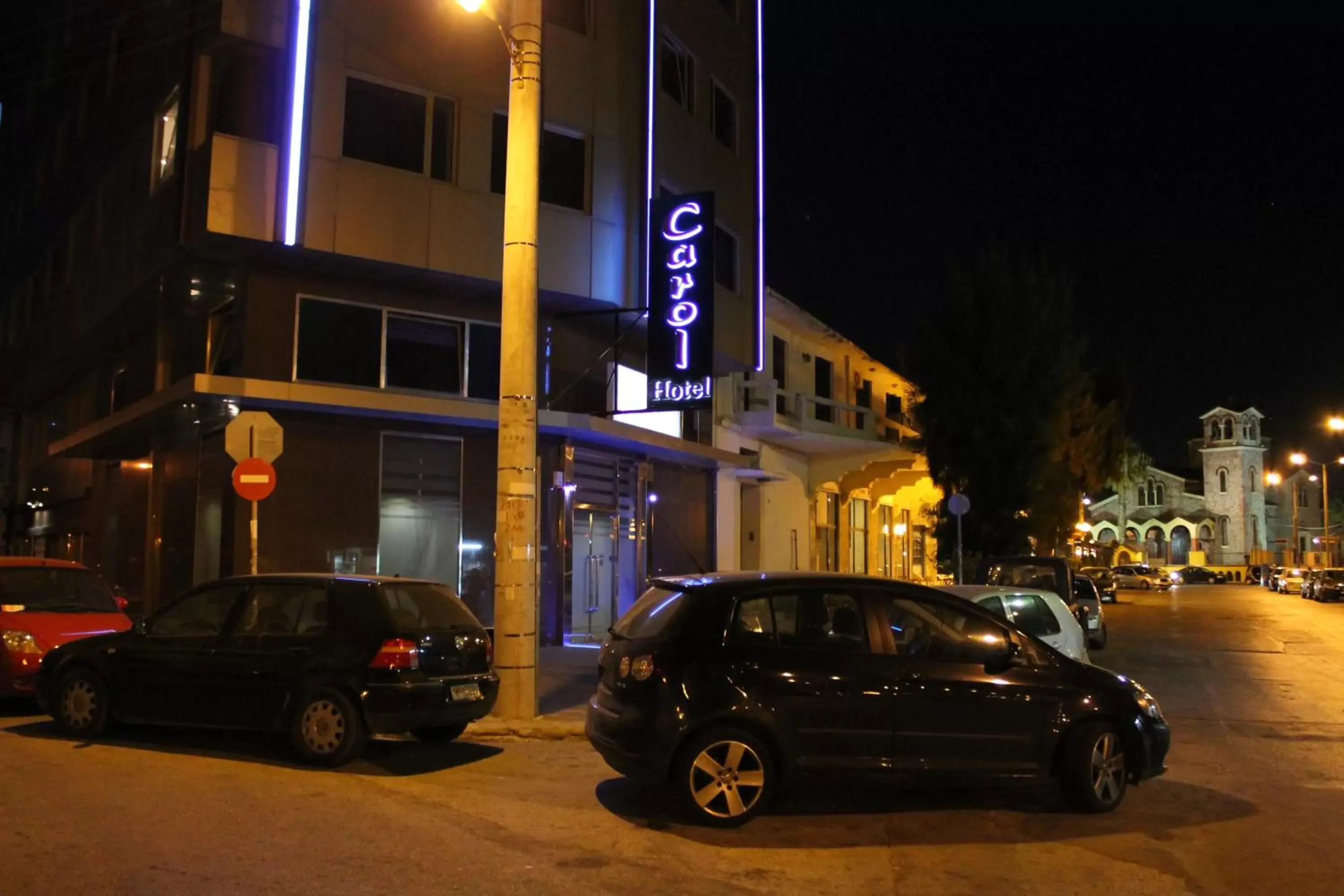 Facade/entrance, Property Building in Carol Hotel