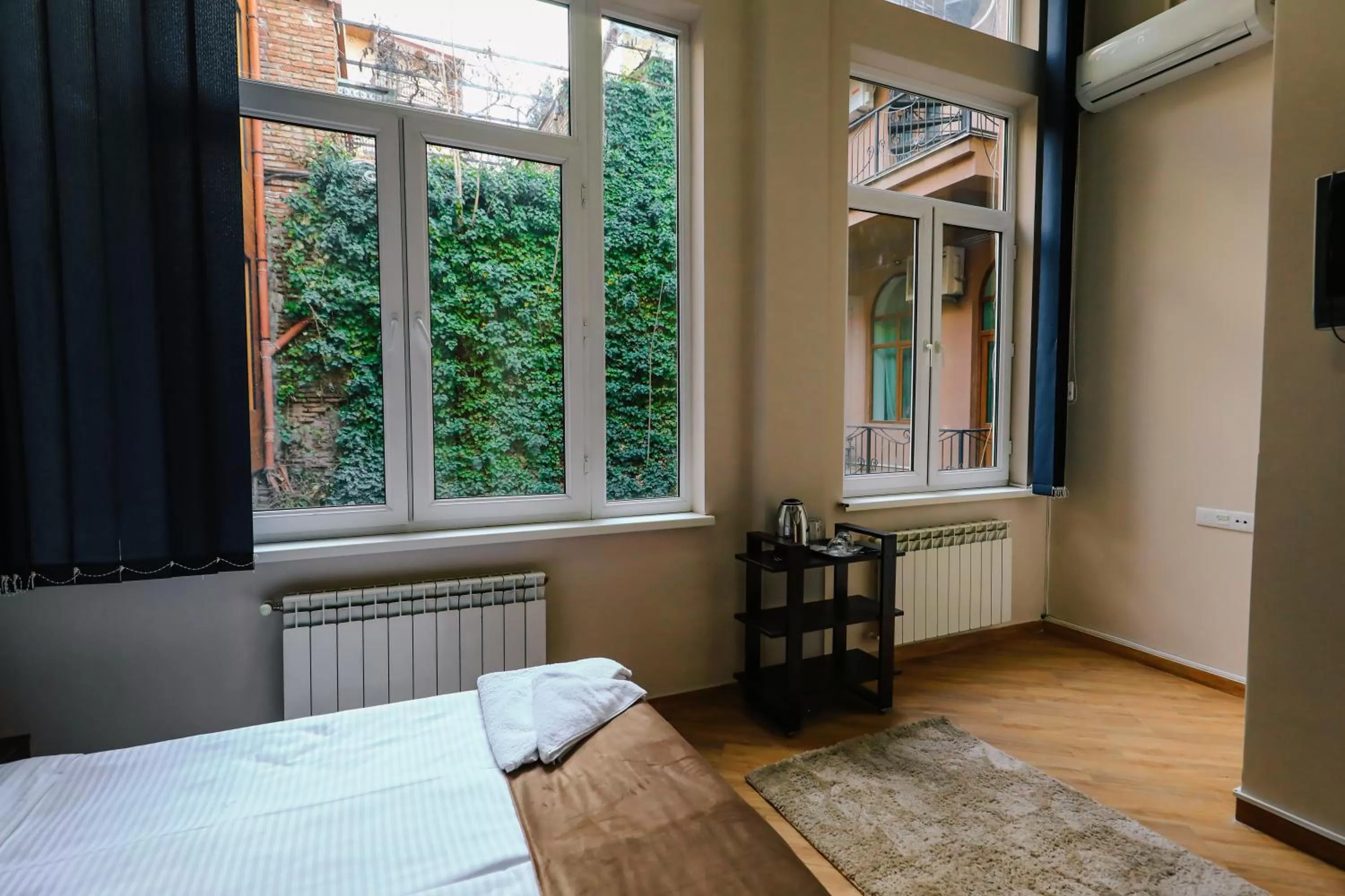 Bed in Tamarisi Old Tbilisi