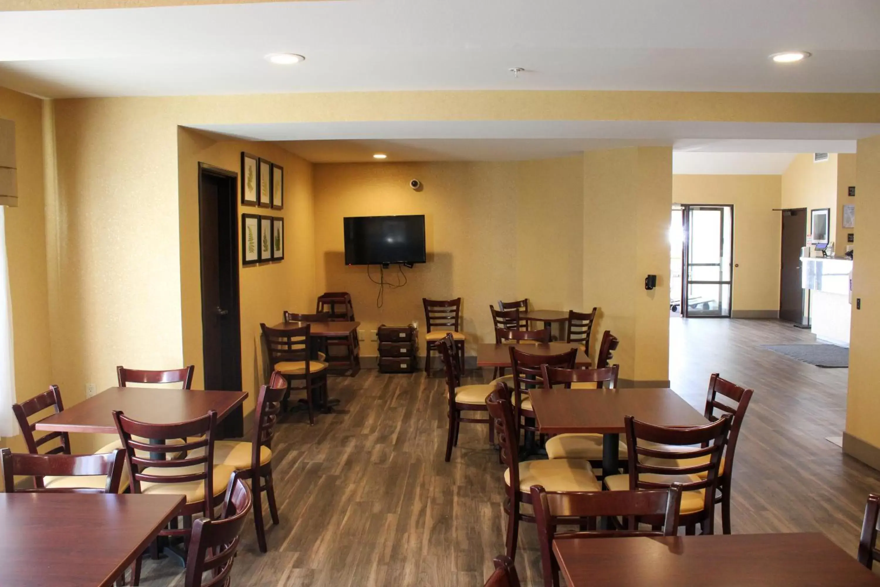 Breakfast in Sleep Inn Bend Crossroads Plaza Breakfast in Sleep Inn Bend Crossroads Plaza