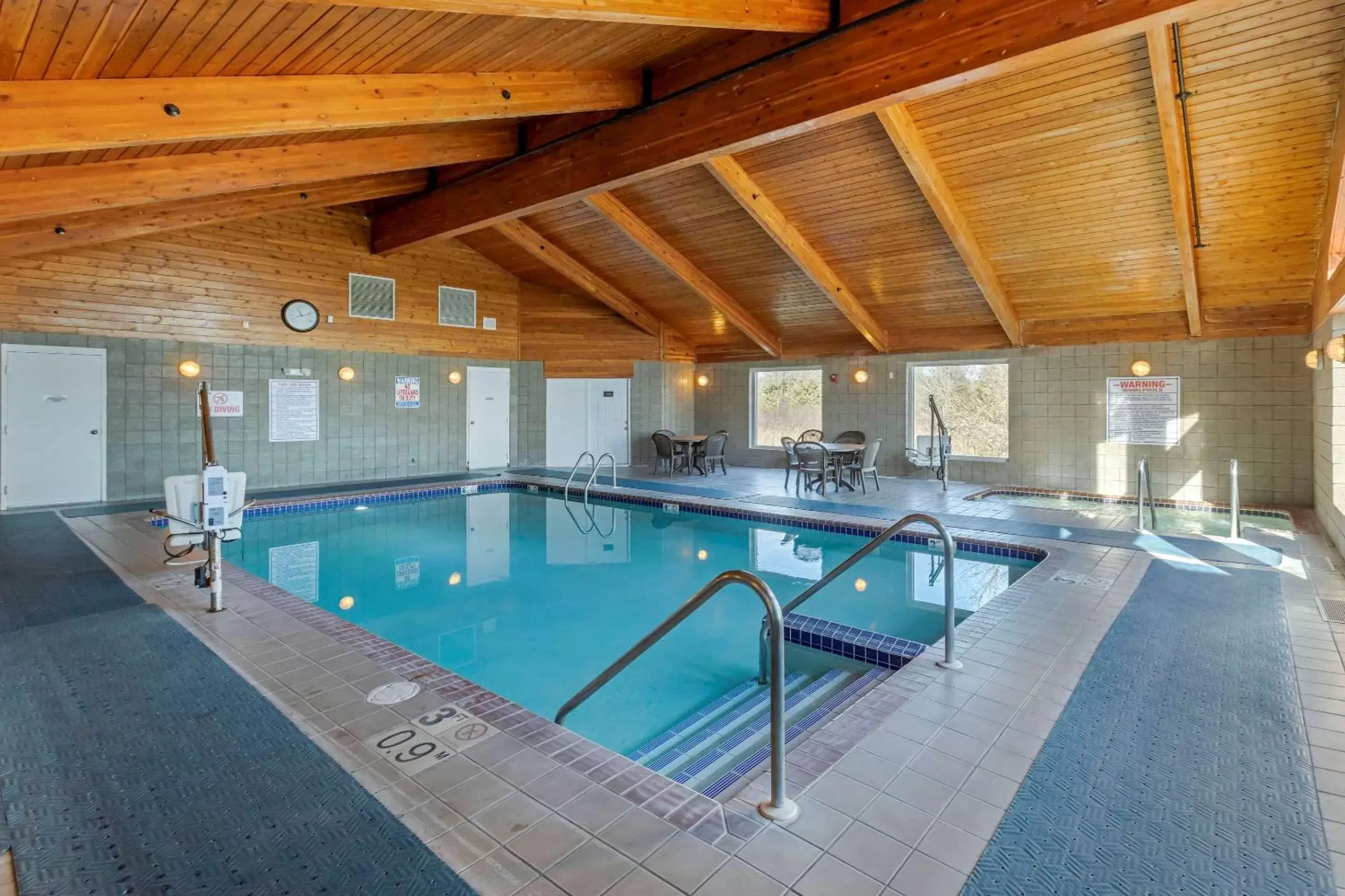 Activities, Swimming Pool in Comfort Inn & Suites Jackson - West Bend