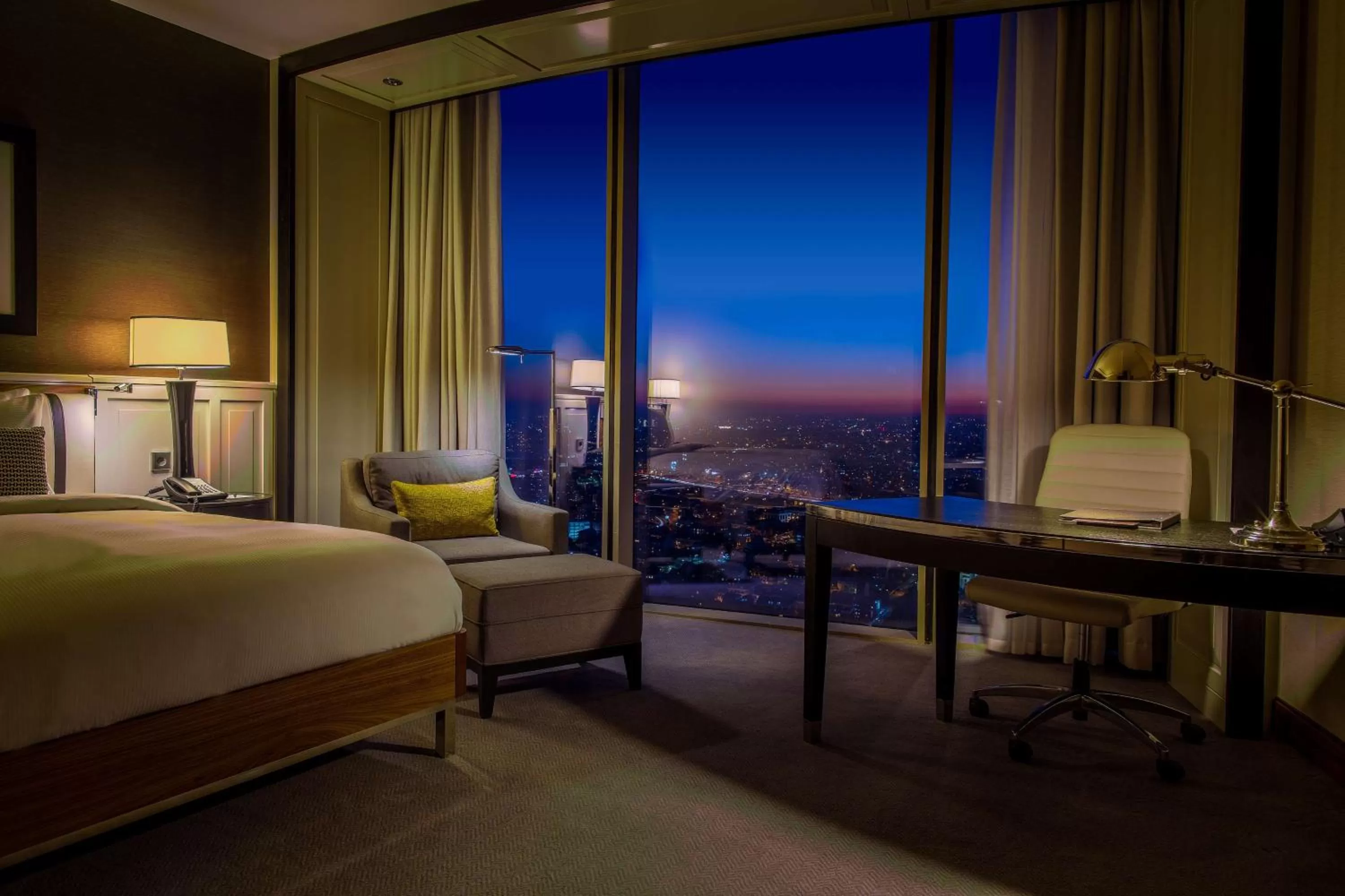 Bedroom, Bed in Hilton Istanbul Bomonti