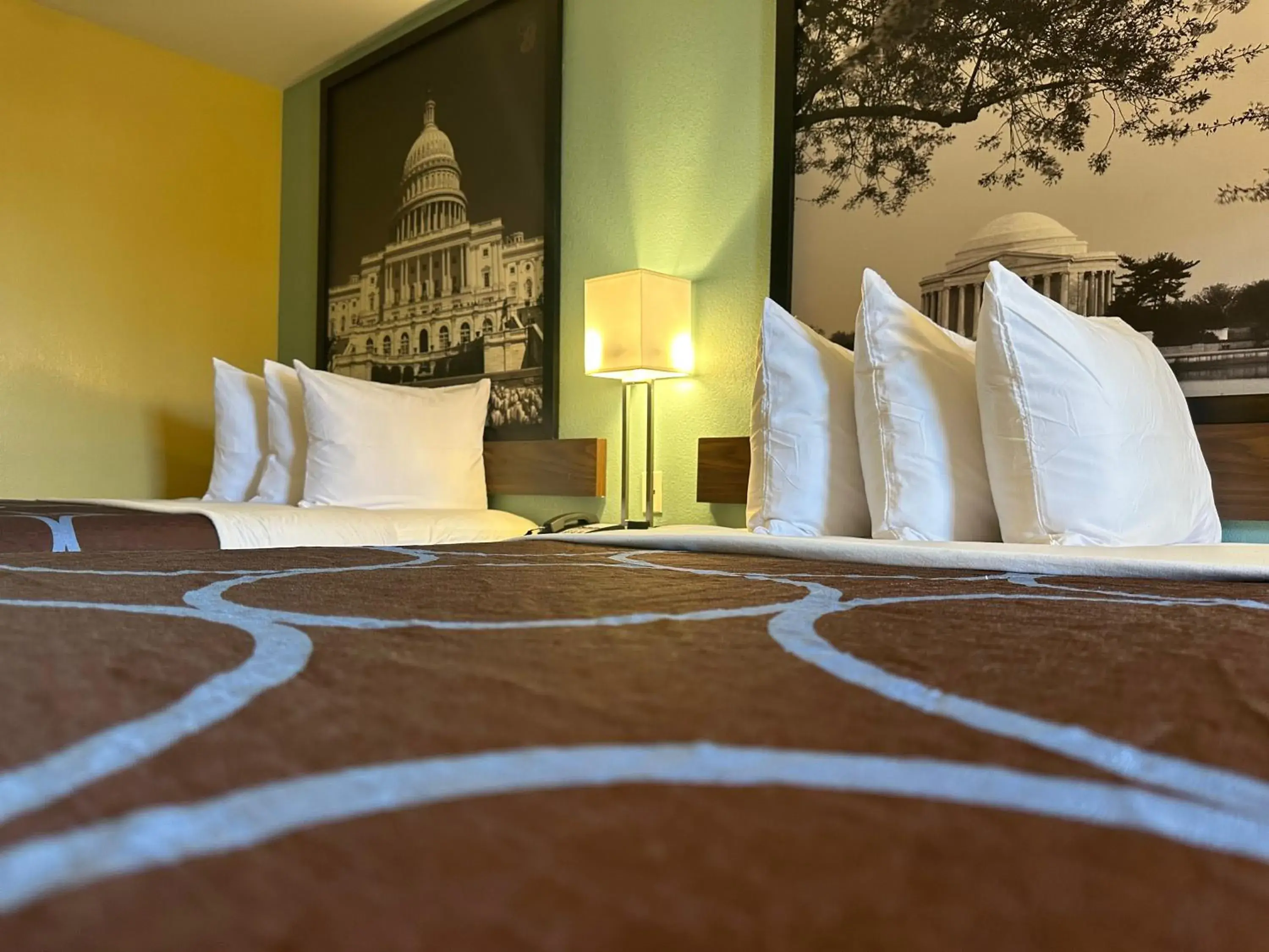 Bed in Super 8 by Wyndham Alexandria/Washington D.C. Area