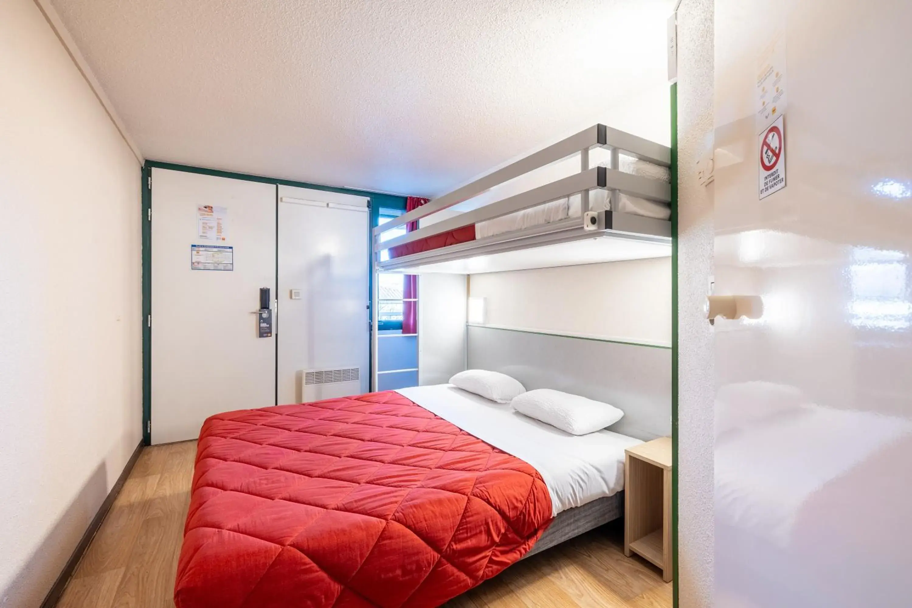 Bunk Bed in Premiere Classe Angers Beaucouzé