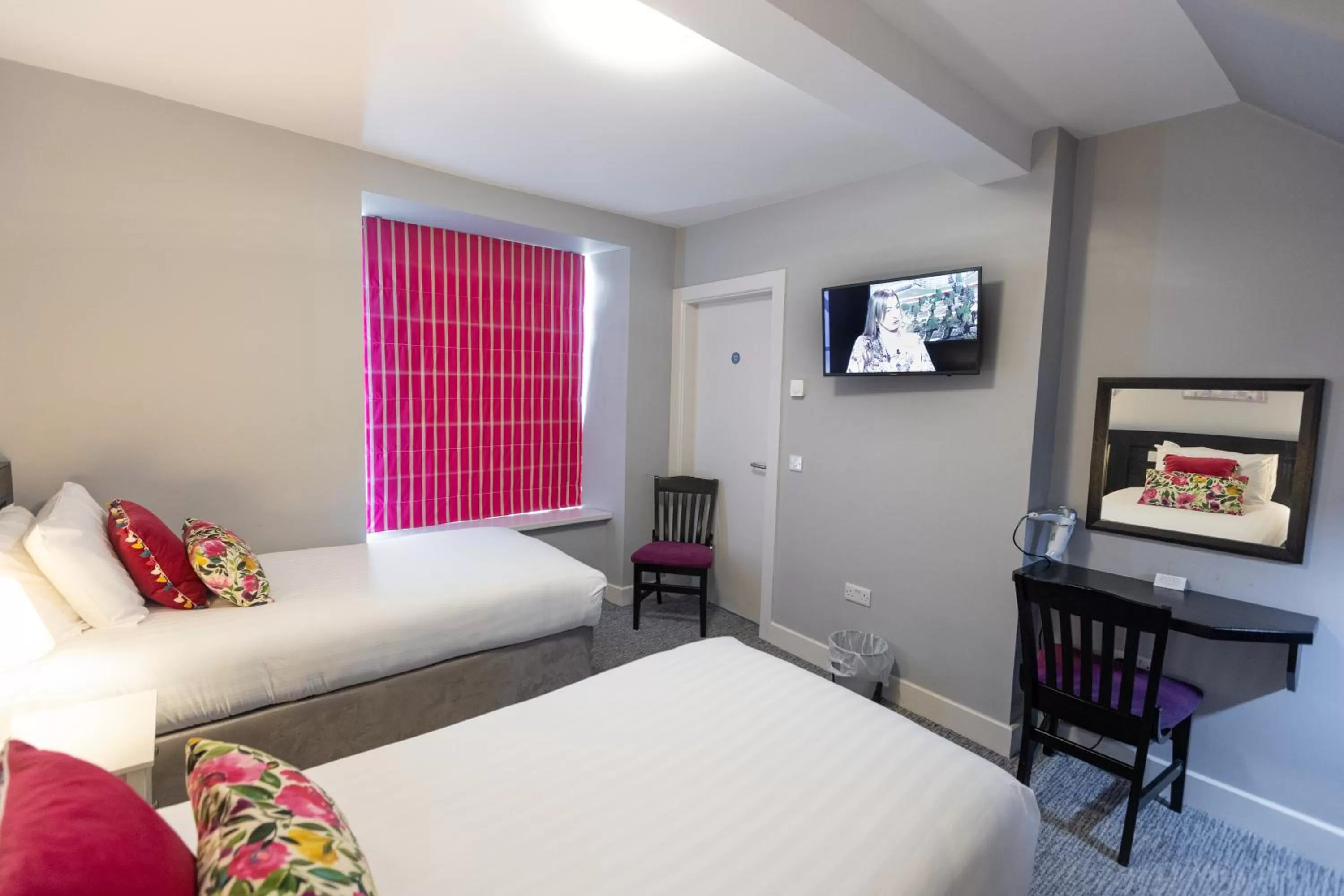 Bed in Behan's Horseshoe Bar & Restaurant