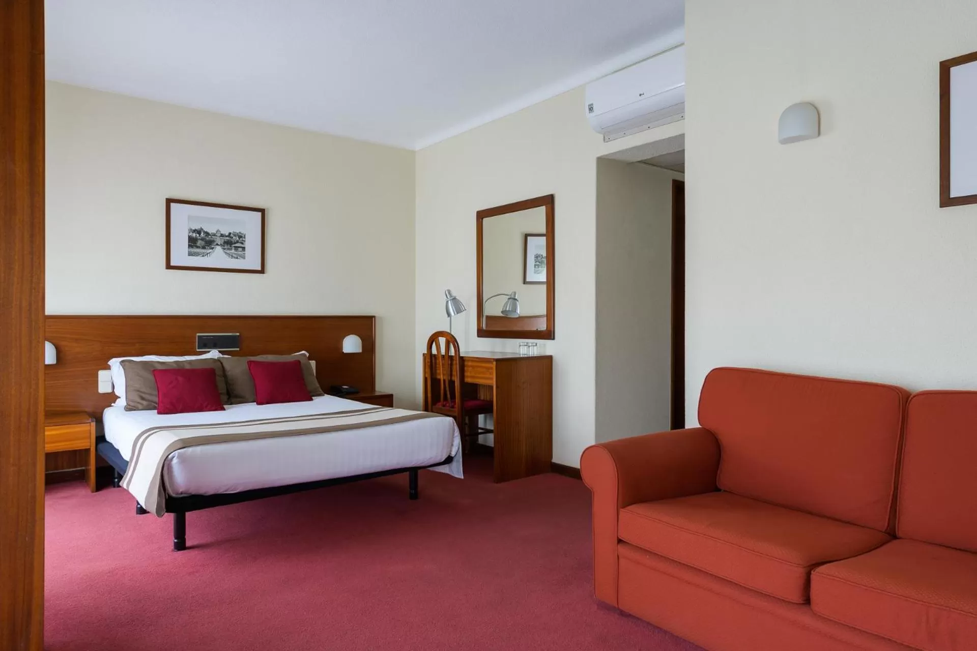 Bedroom, Bed in Hotel Umu