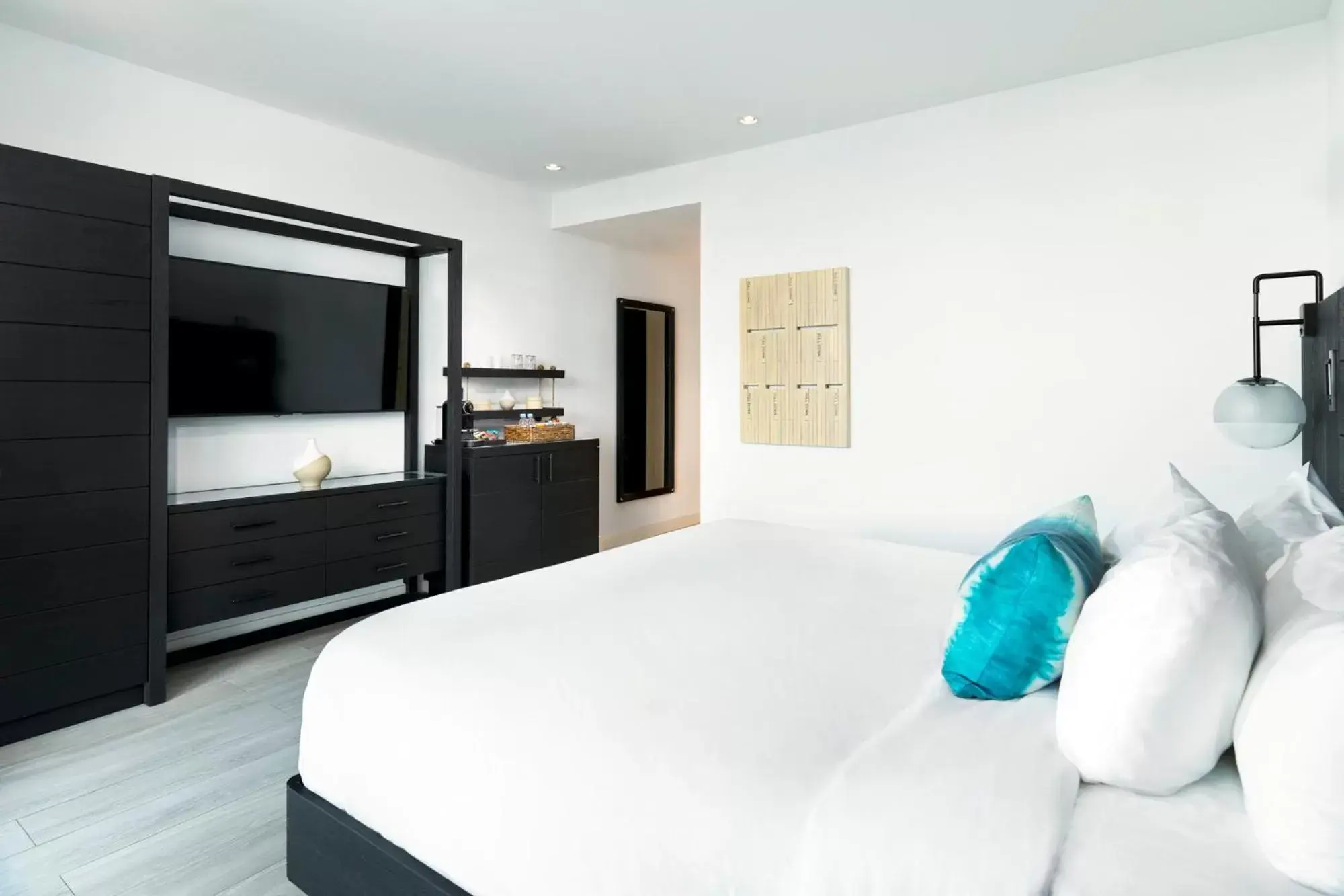 TV and multimedia, Bed in Wave Resort