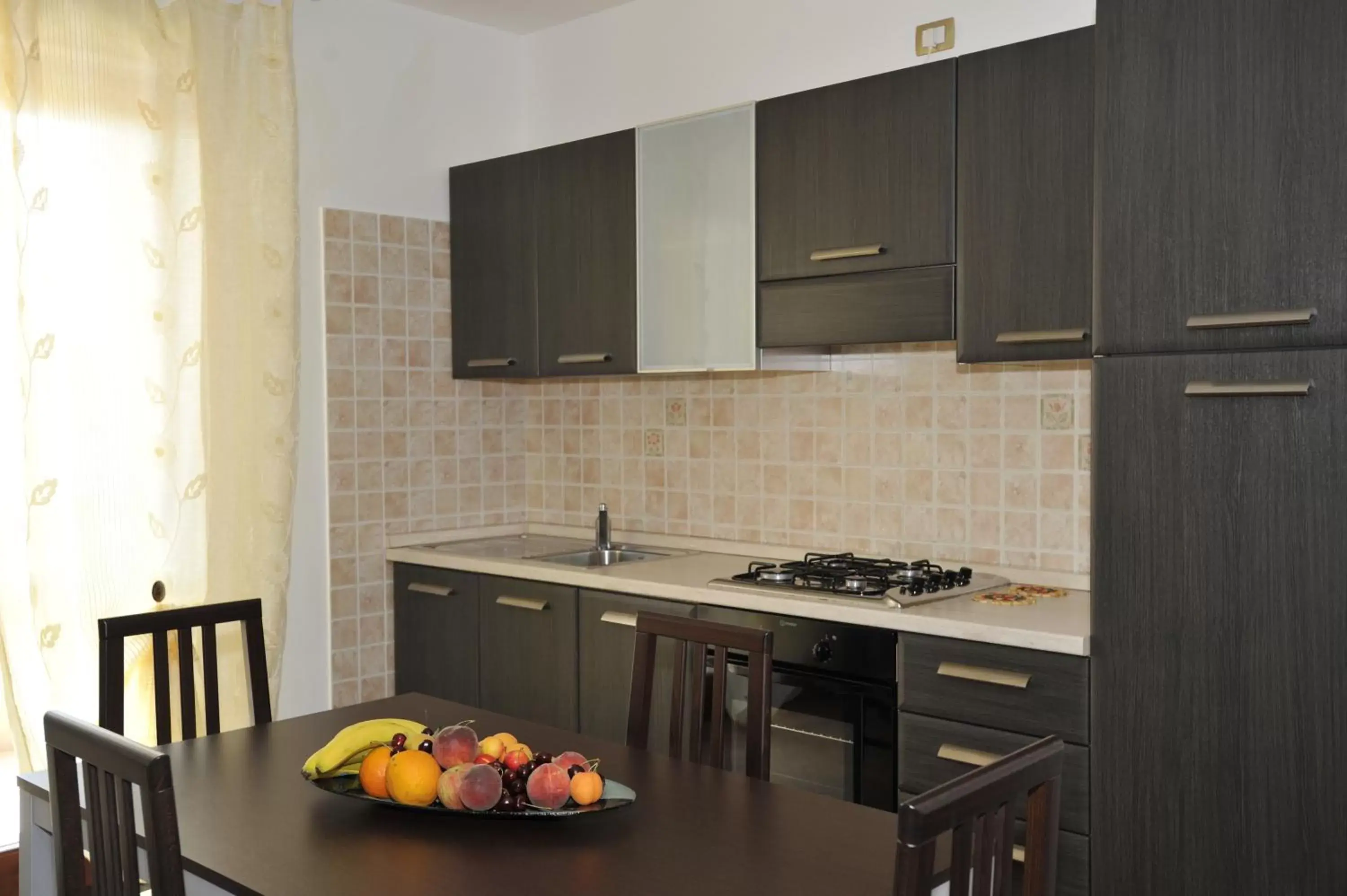 Kitchen or kitchenette, Kitchen/Kitchenette in KaRol Casa Vacanze