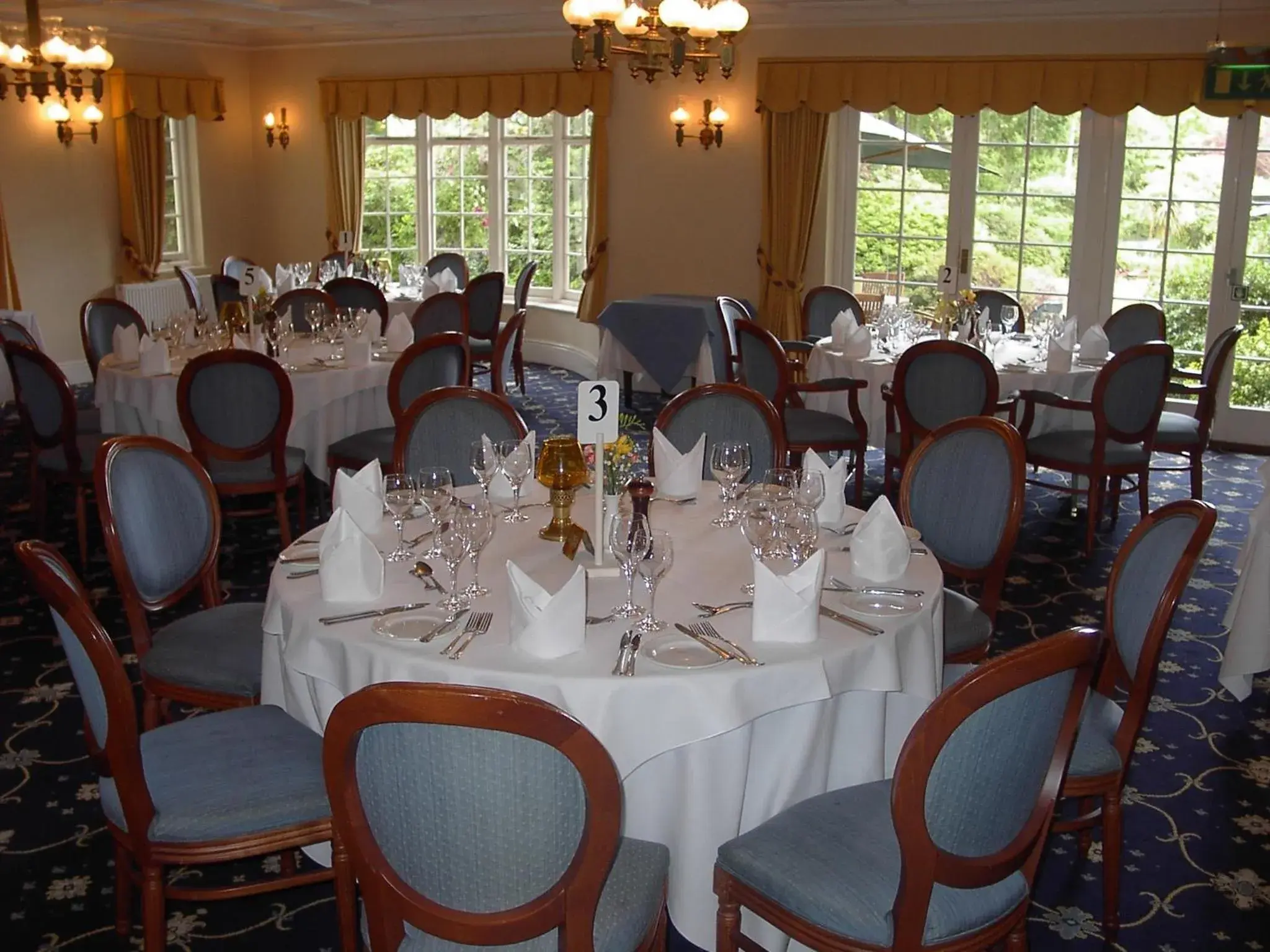 Restaurant/places to eat in Passford House Hotel