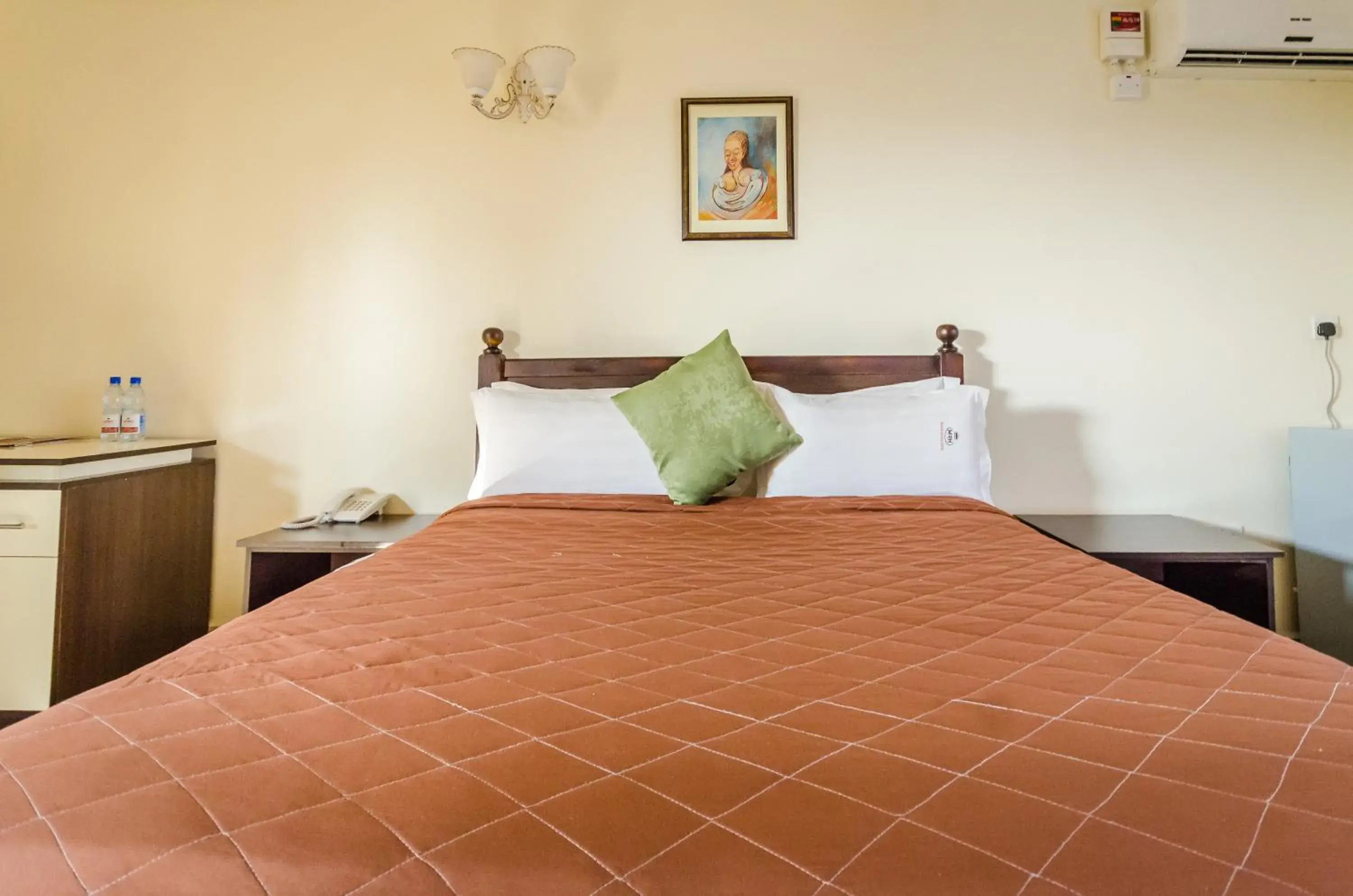 Bedroom in Marie's Royale Hotel Bedroom in Marie's Royale Hotel