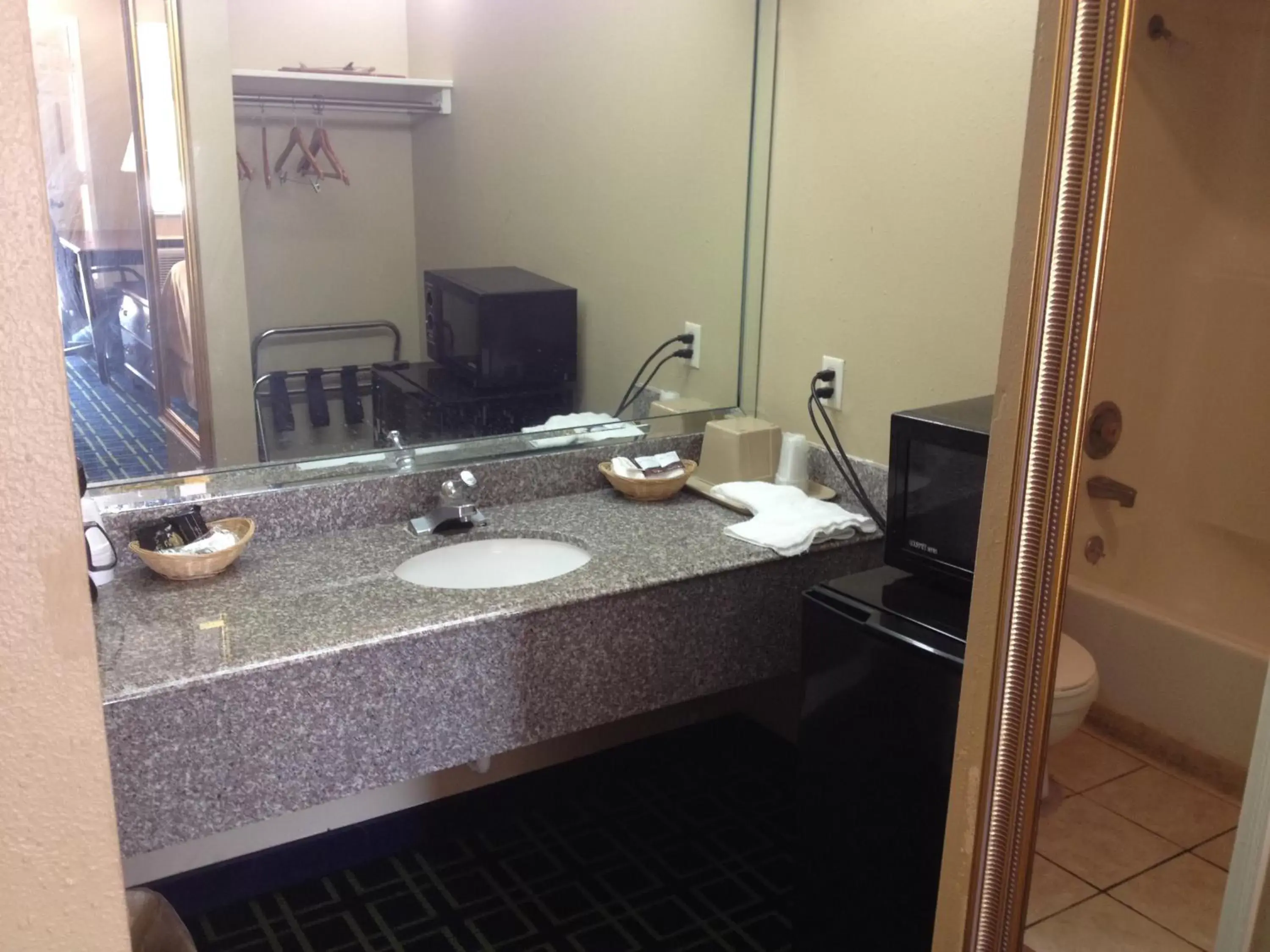 Bathroom in Motel 6-Freeport, TX