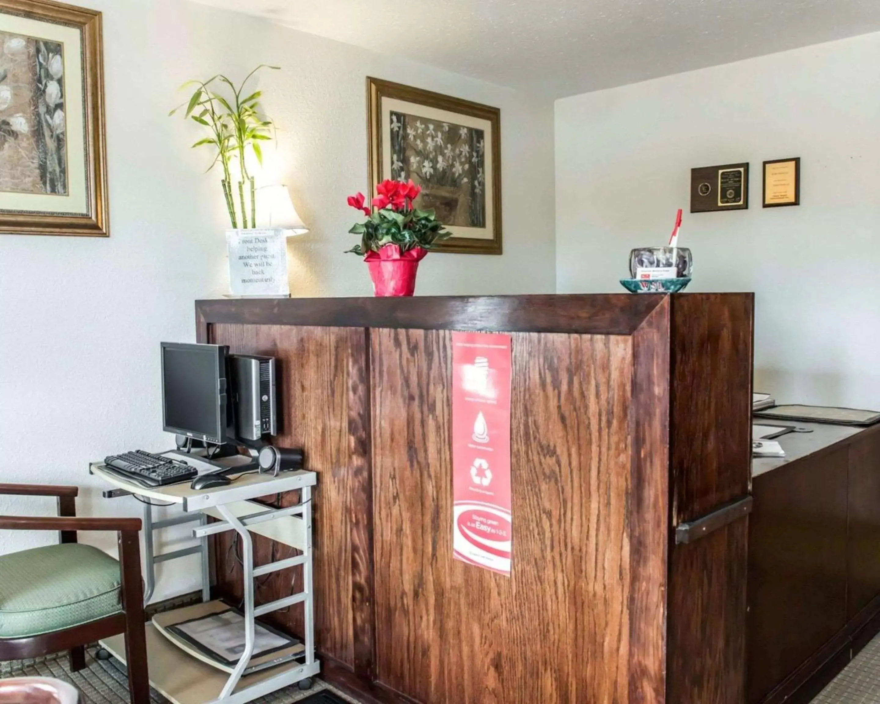 Lobby or reception in Econo Lodge Monticello