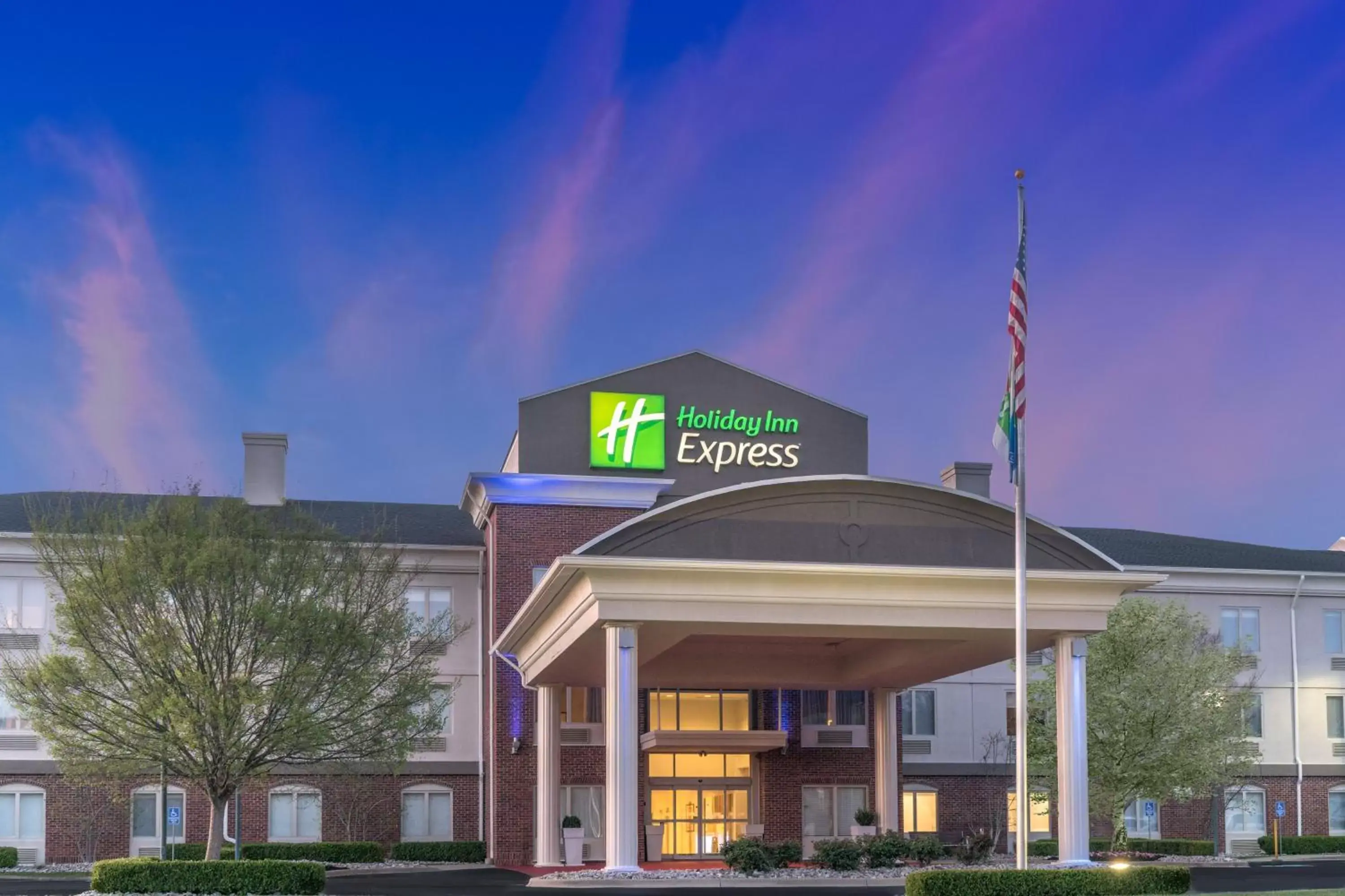Property building in Holiday Inn Express Radcliff Fort Knox, an IHG Hotel