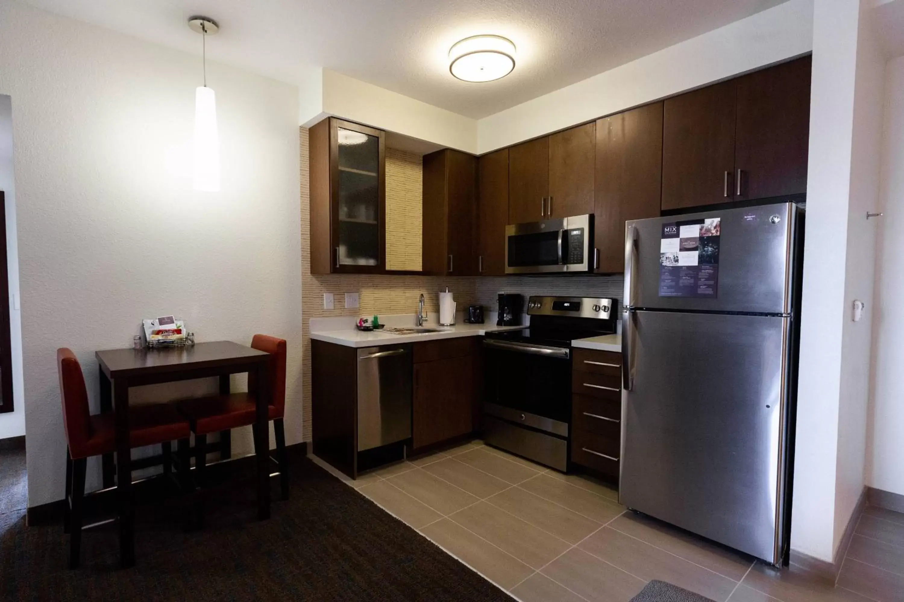 Kitchen or kitchenette, Kitchen/Kitchenette in Residence Inn by Marriott Oklahoma City Airport