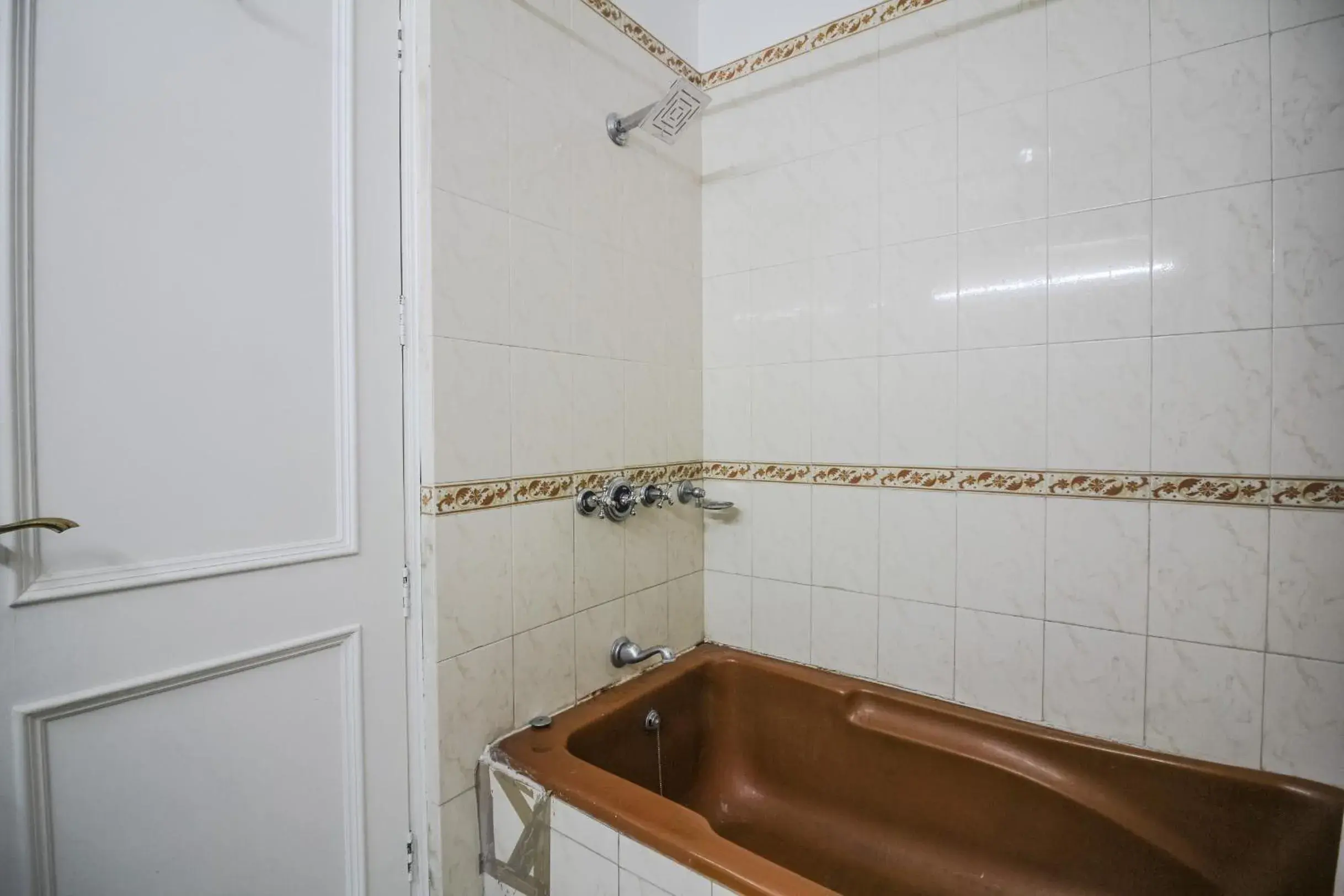 Shower, Bathroom in Under My Roof Green Park