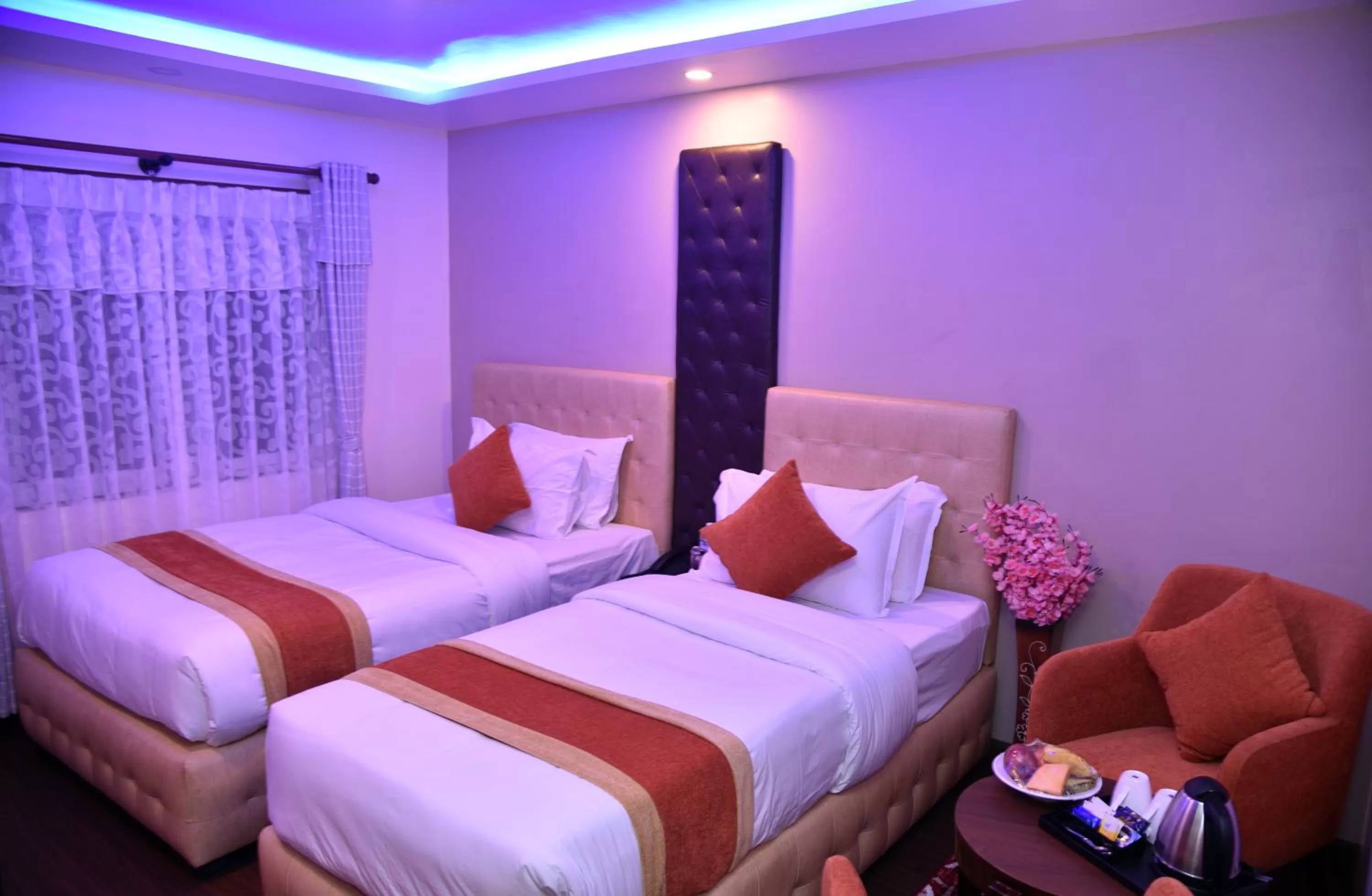 Bed in Marinha Airport Hotel